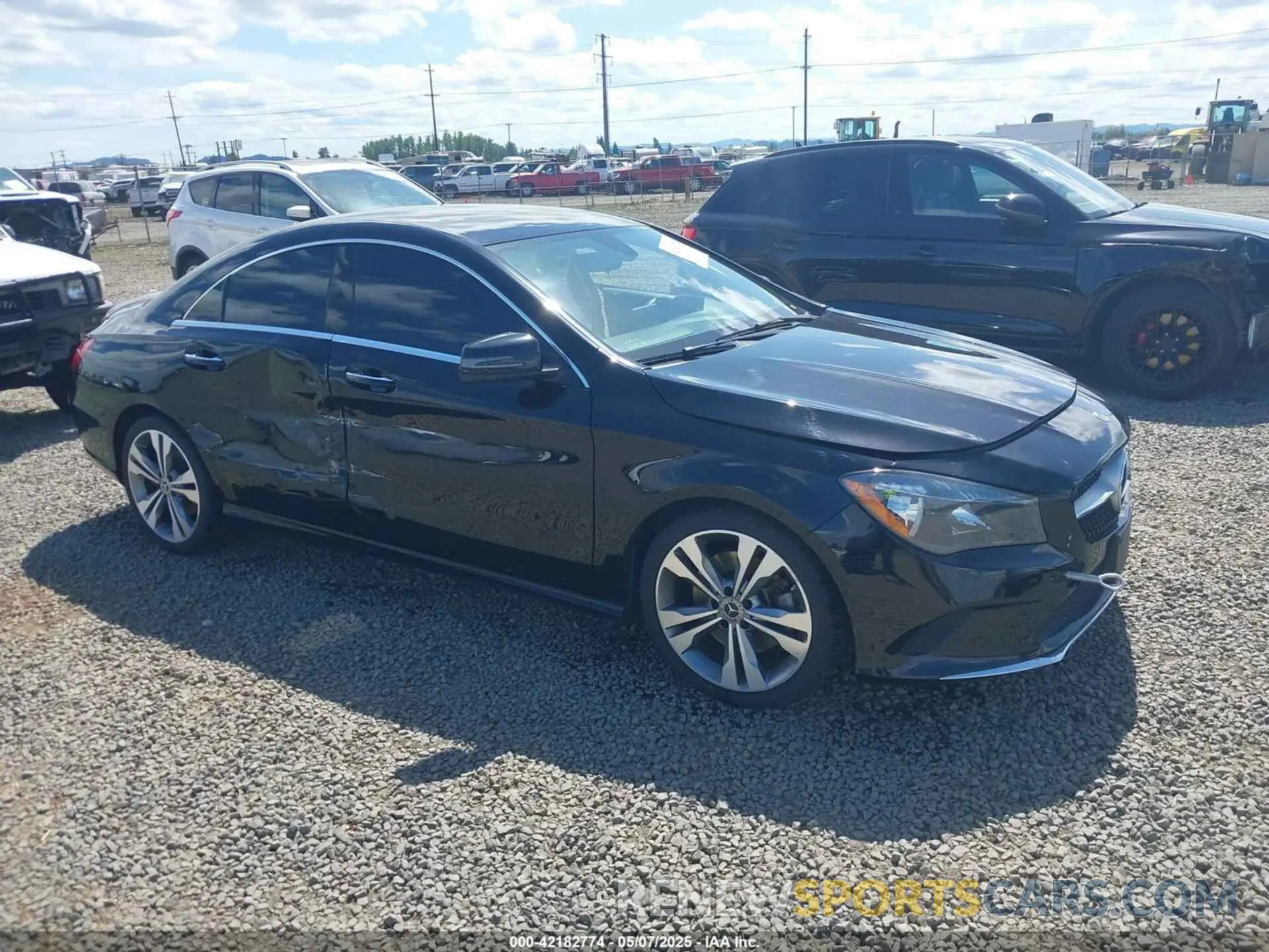 1 Photograph of a damaged car WDDSJ4GB4KN725228 MERCEDES-BENZ CLA 250 2019