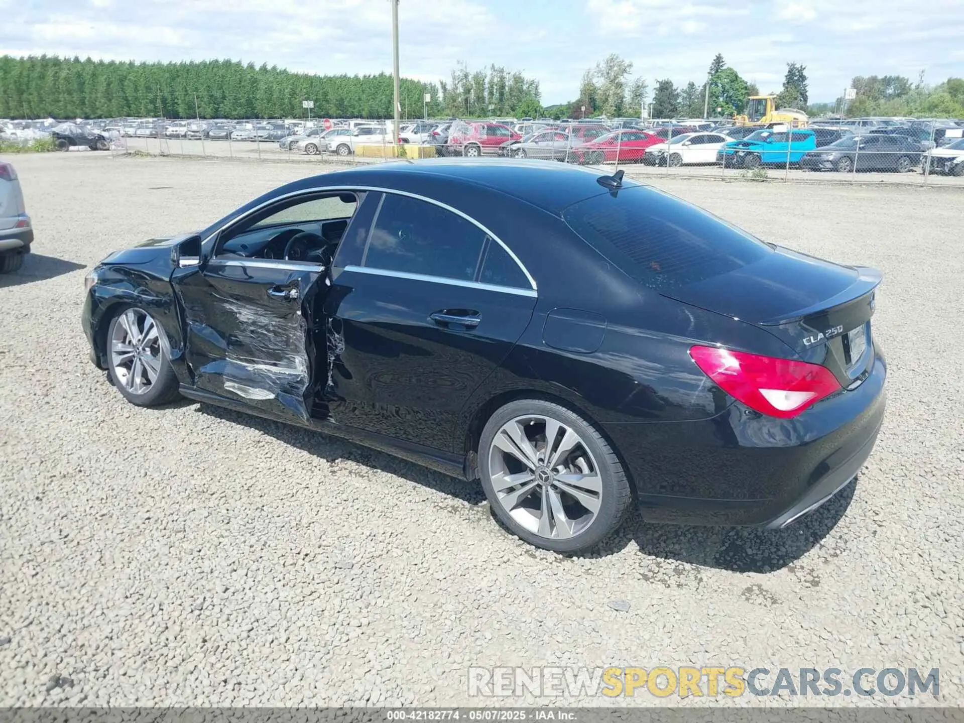 3 Photograph of a damaged car WDDSJ4GB4KN725228 MERCEDES-BENZ CLA 250 2019
