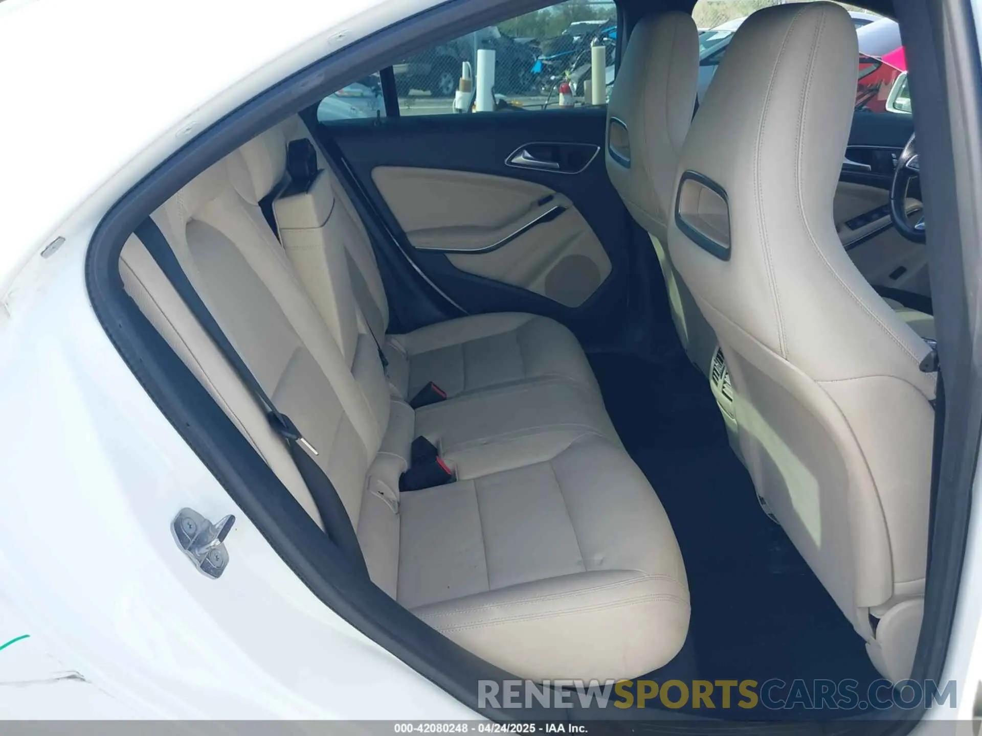 8 Photograph of a damaged car WDDSJ4GB9KN743255 MERCEDES-BENZ CLA 250 2019