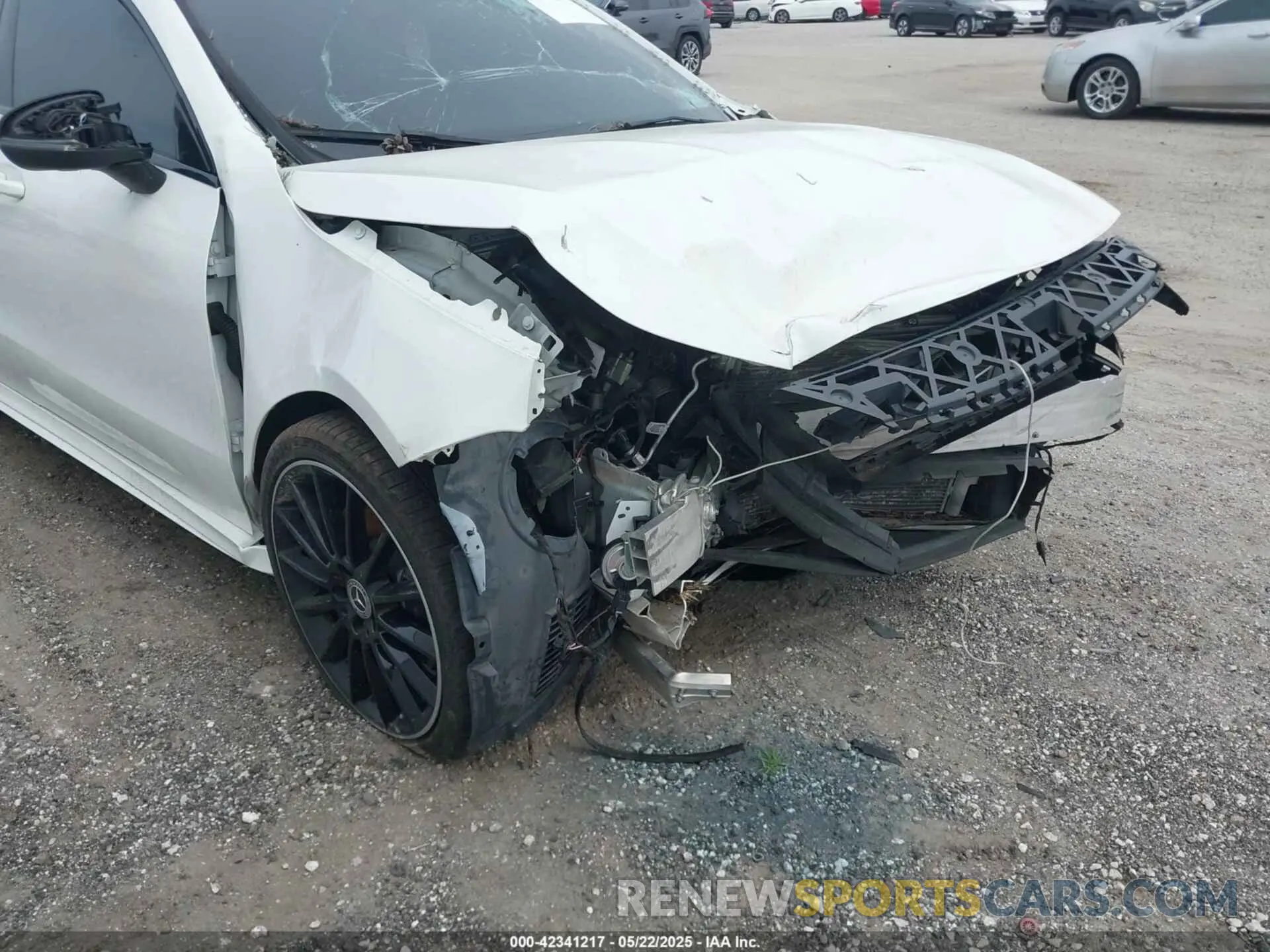 11 Photograph of a damaged car W1K5J4GB1LN091102 MERCEDES-BENZ CLA 250 2020