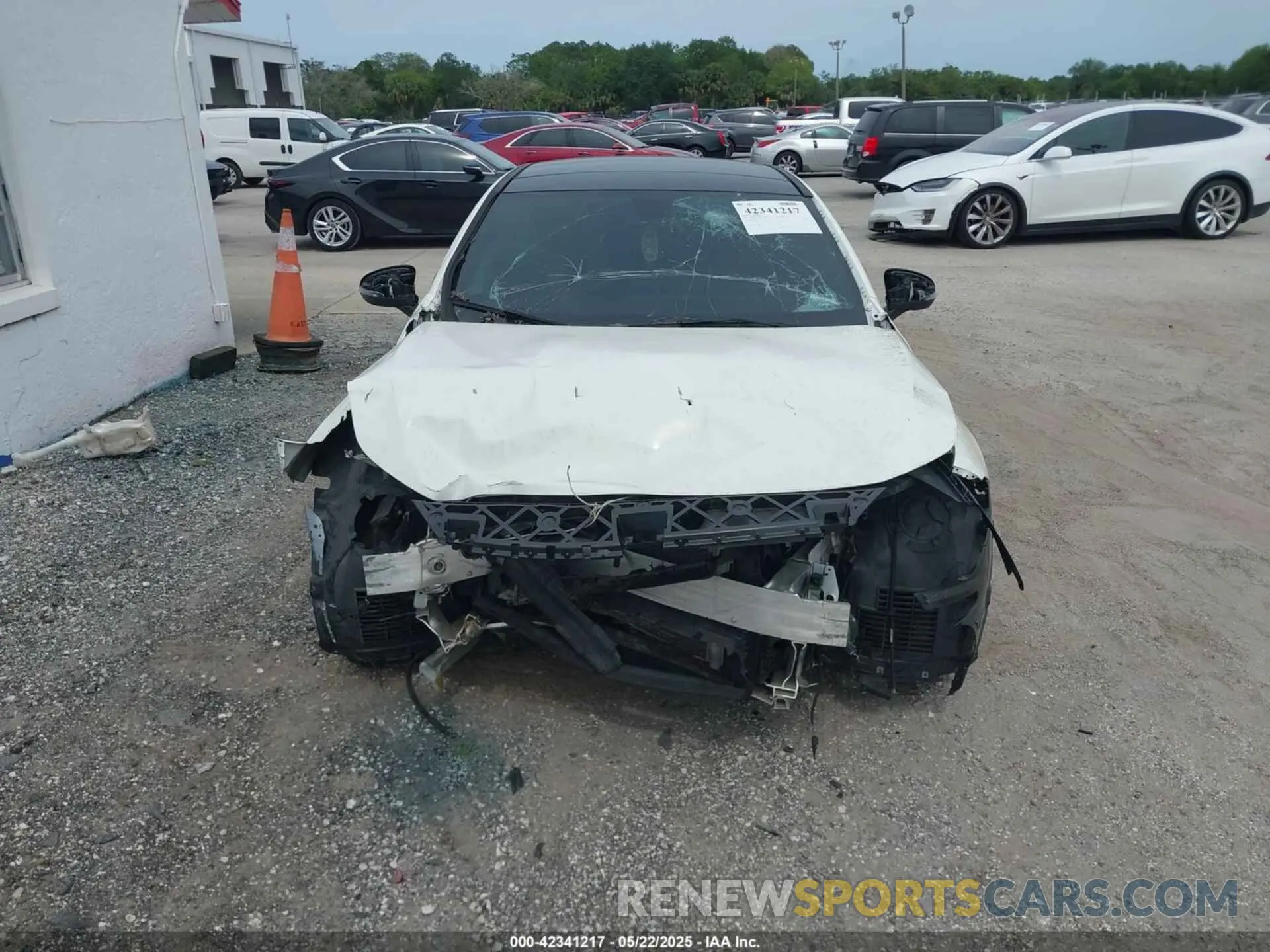 12 Photograph of a damaged car W1K5J4GB1LN091102 MERCEDES-BENZ CLA 250 2020
