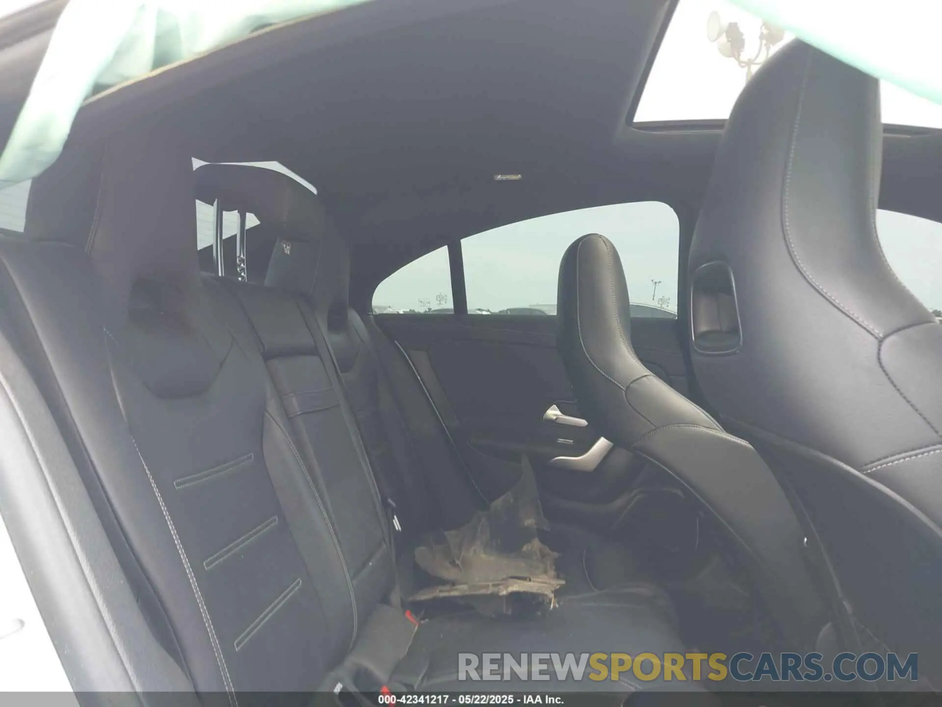 8 Photograph of a damaged car W1K5J4GB1LN091102 MERCEDES-BENZ CLA 250 2020