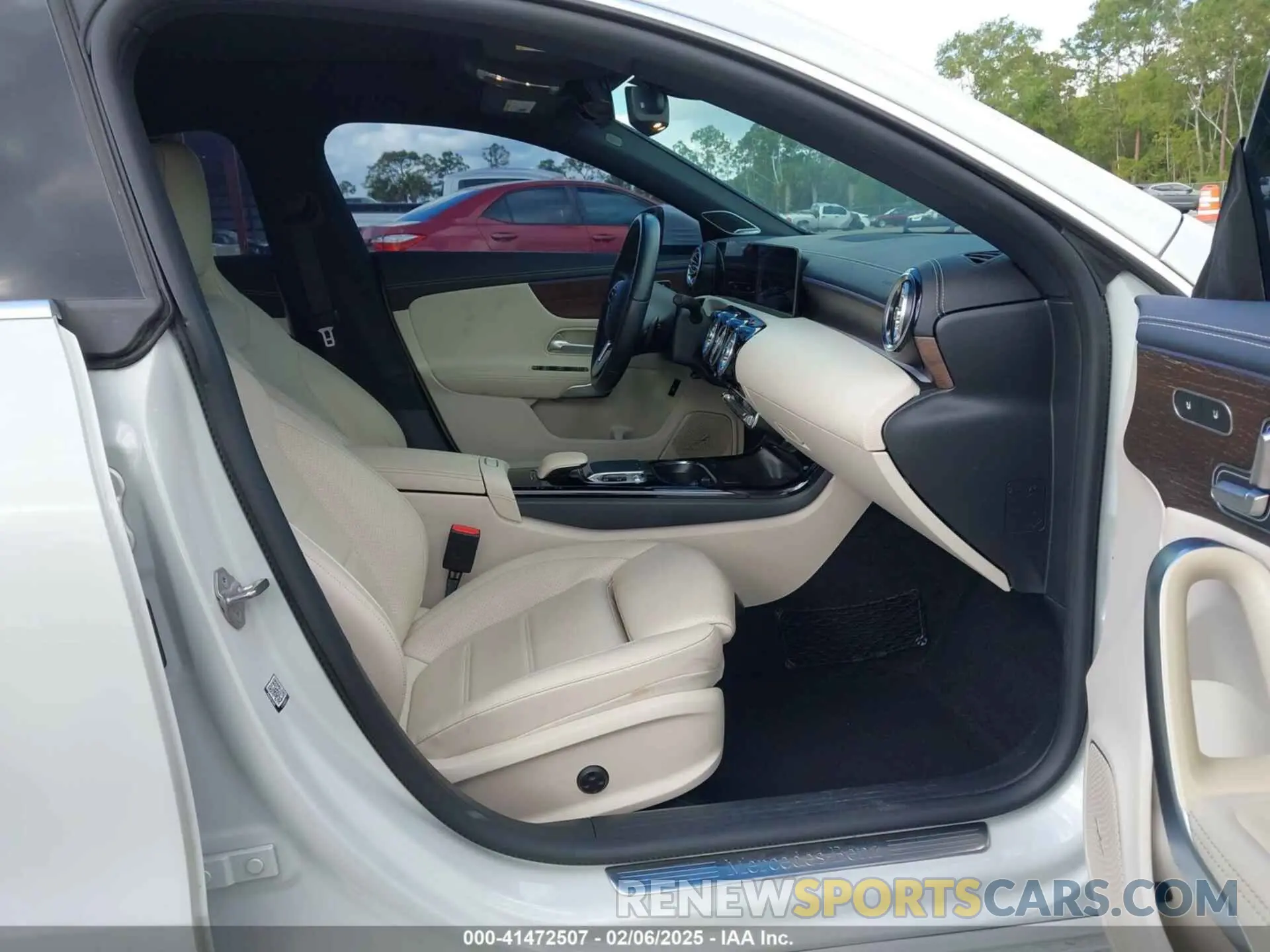5 Photograph of a damaged car W1K5J4GB4LN095970 MERCEDES-BENZ CLA 250 2020