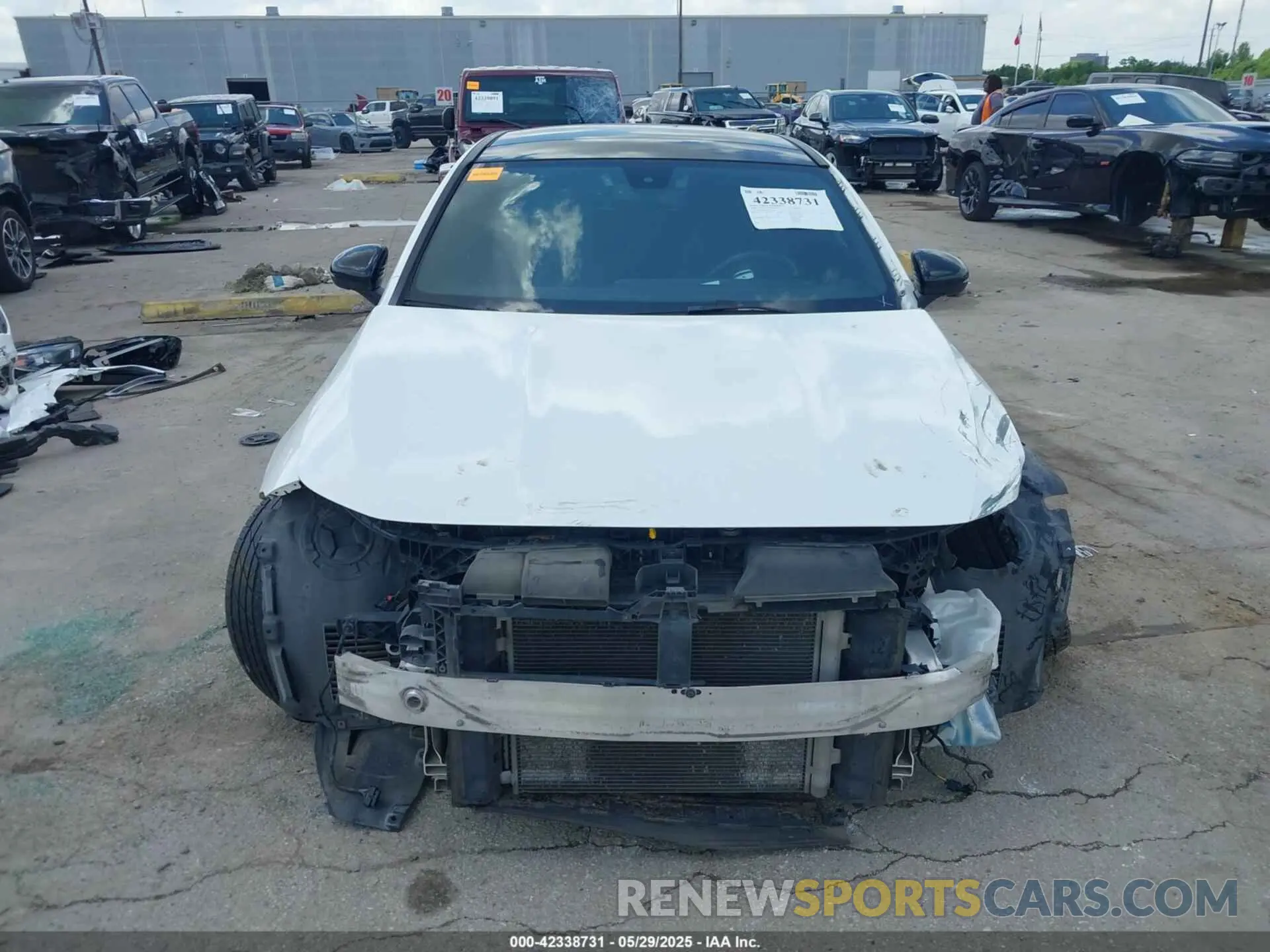 13 Photograph of a damaged car W1K5J4GB4LN102187 MERCEDES-BENZ CLA 250 2020
