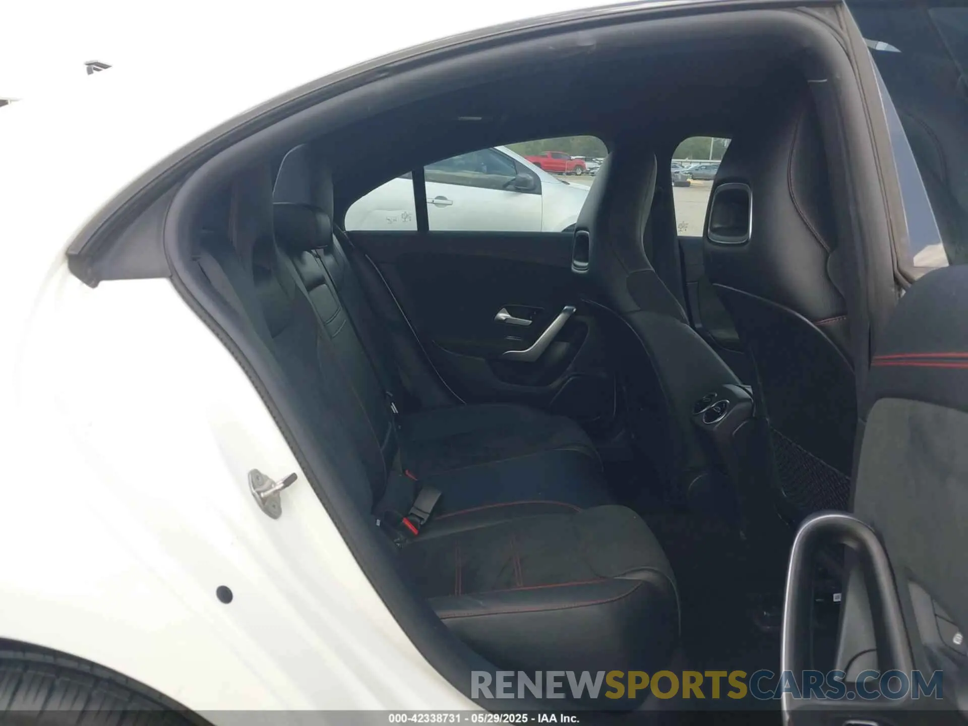 8 Photograph of a damaged car W1K5J4GB4LN102187 MERCEDES-BENZ CLA 250 2020