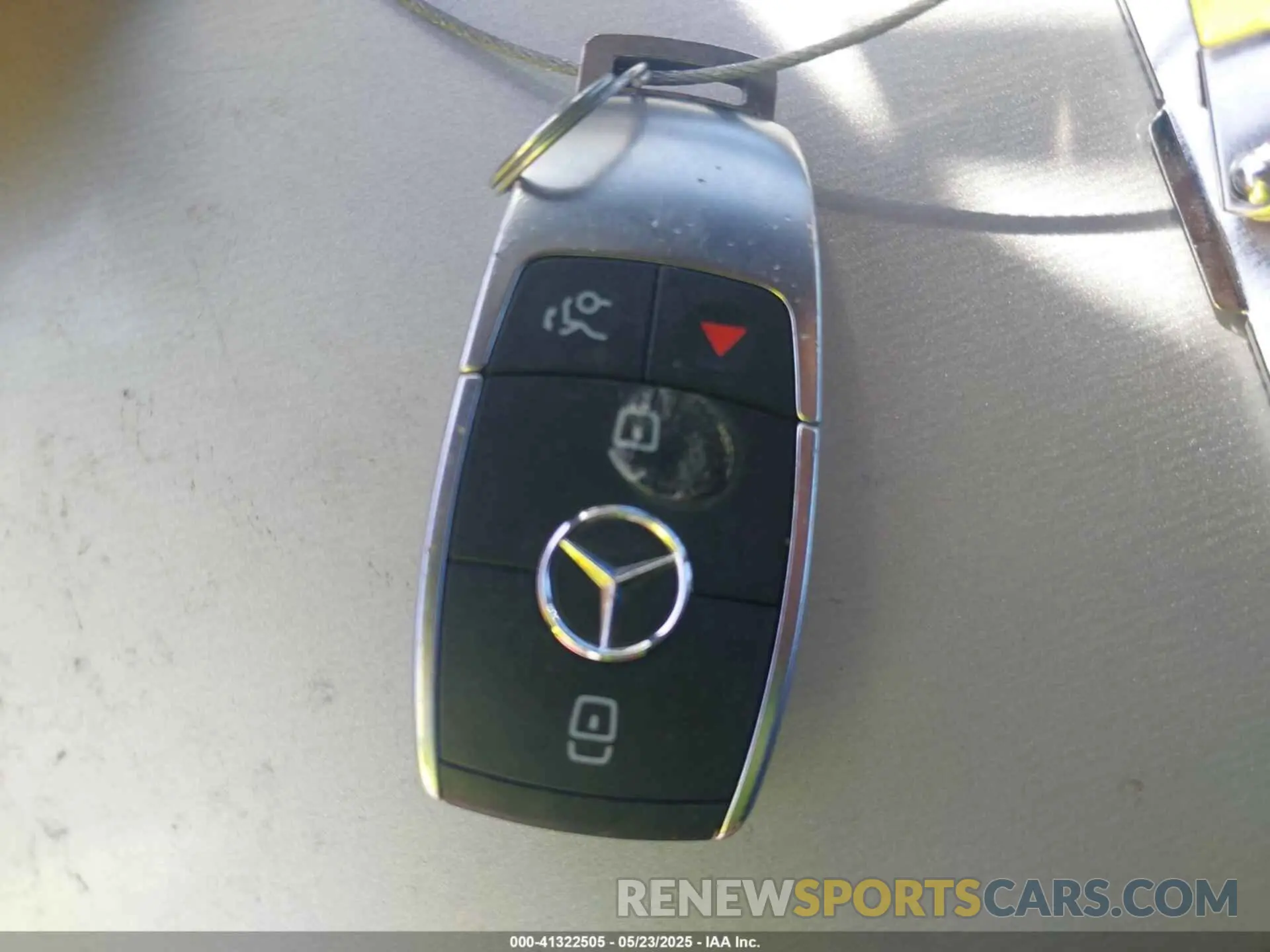 11 Photograph of a damaged car W1K5J4GB4LN108944 MERCEDES-BENZ CLA 250 2020