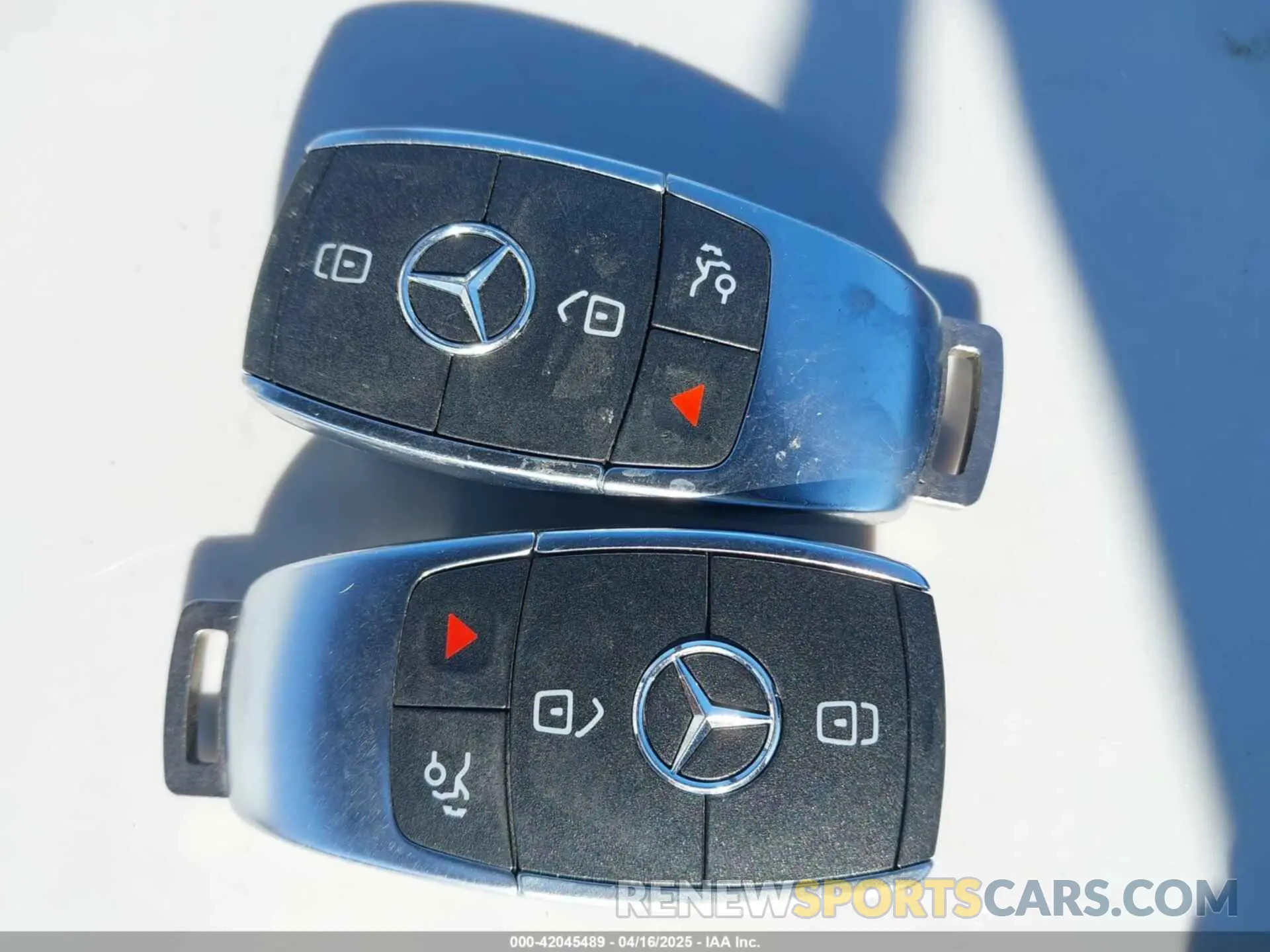 11 Photograph of a damaged car W1K5J4GB7LN083750 MERCEDES-BENZ CLA 250 2020