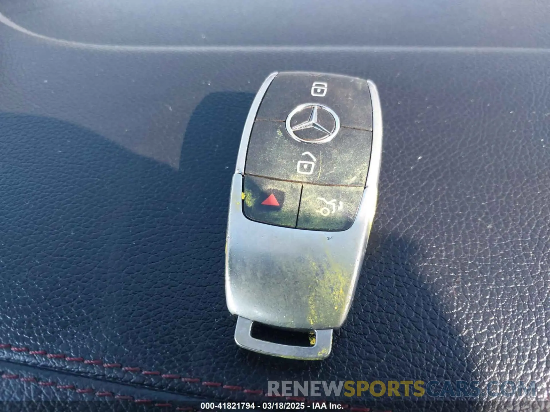 11 Photograph of a damaged car W1K5J4HBXLN127562 MERCEDES-BENZ CLA 250 2020