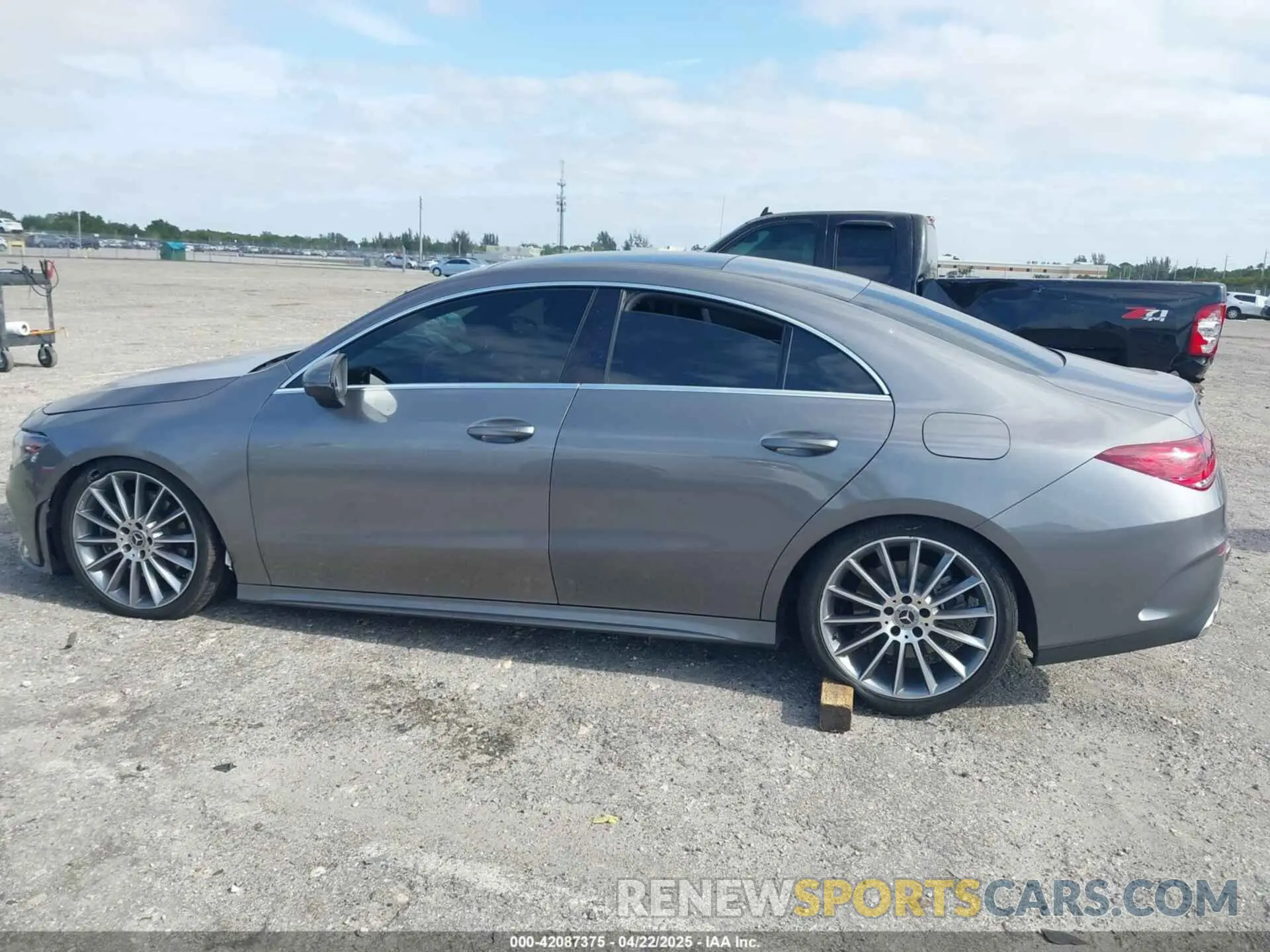 14 Photograph of a damaged car WDD5J4GB2LN031698 MERCEDES-BENZ CLA 250 2020