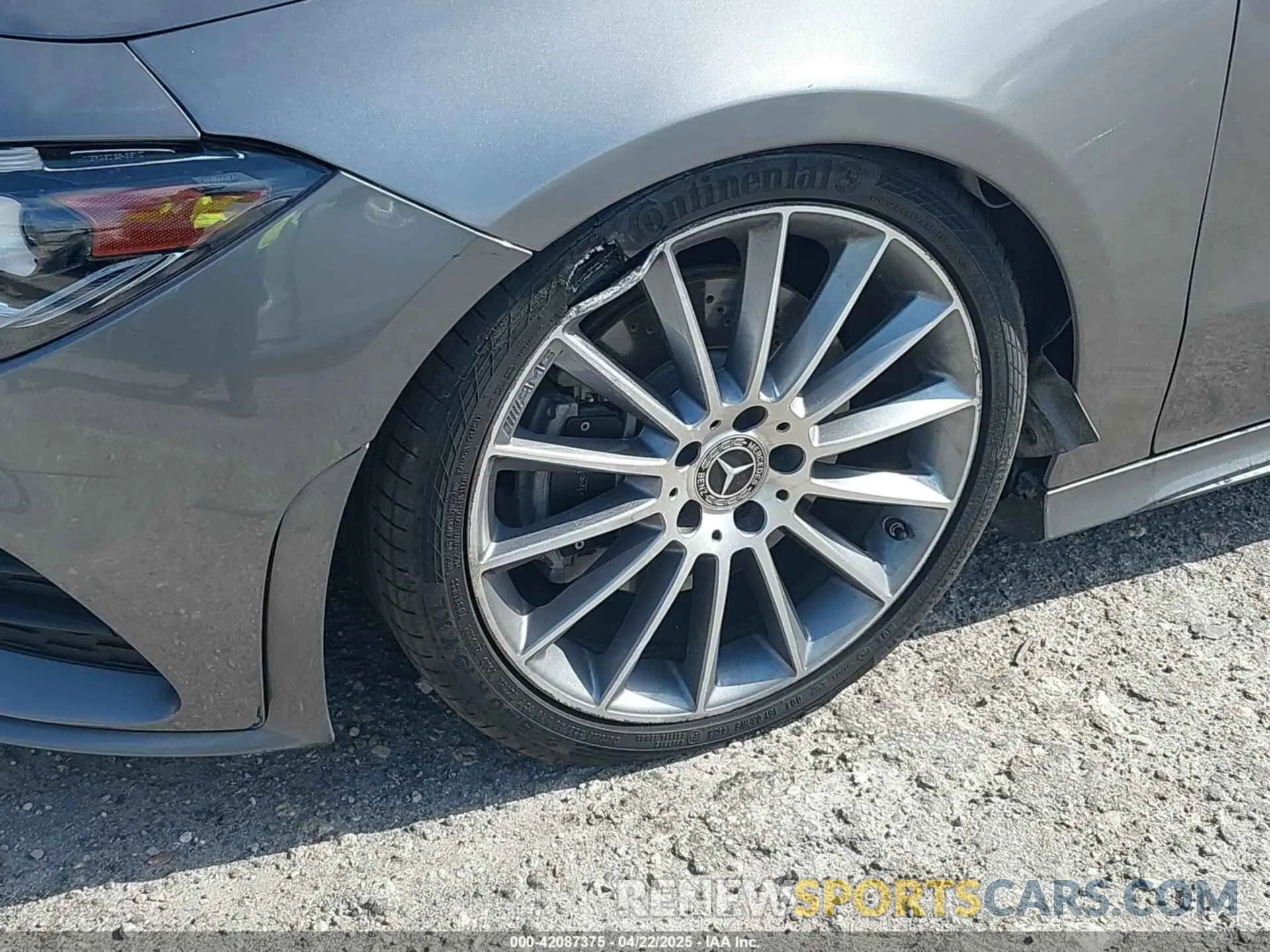 17 Photograph of a damaged car WDD5J4GB2LN031698 MERCEDES-BENZ CLA 250 2020