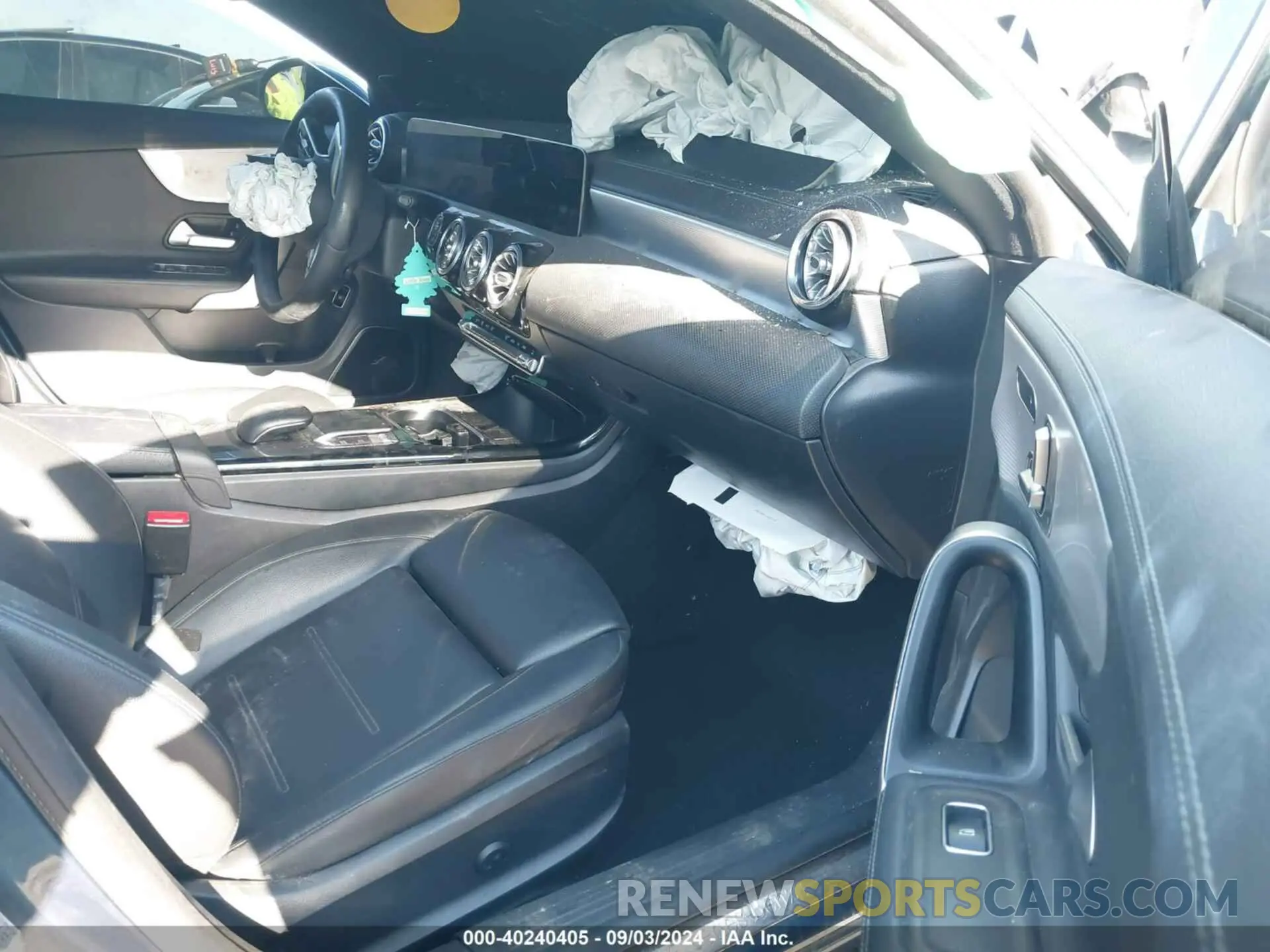 5 Photograph of a damaged car WDD5J4GB3LN070882 MERCEDES-BENZ CLA 250 2020