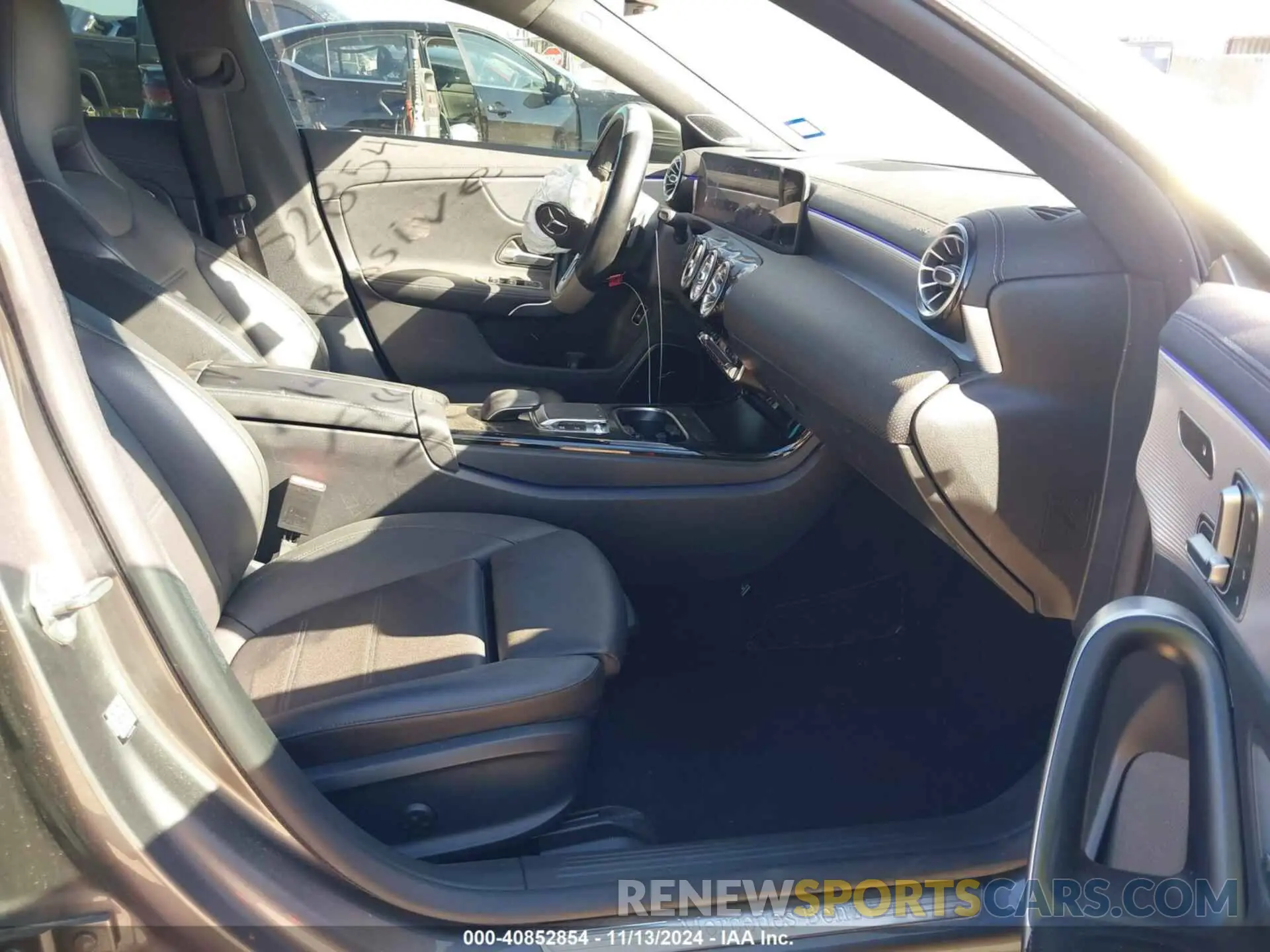 5 Photograph of a damaged car WDD5J4HB4LN030101 MERCEDES-BENZ CLA 250 2020
