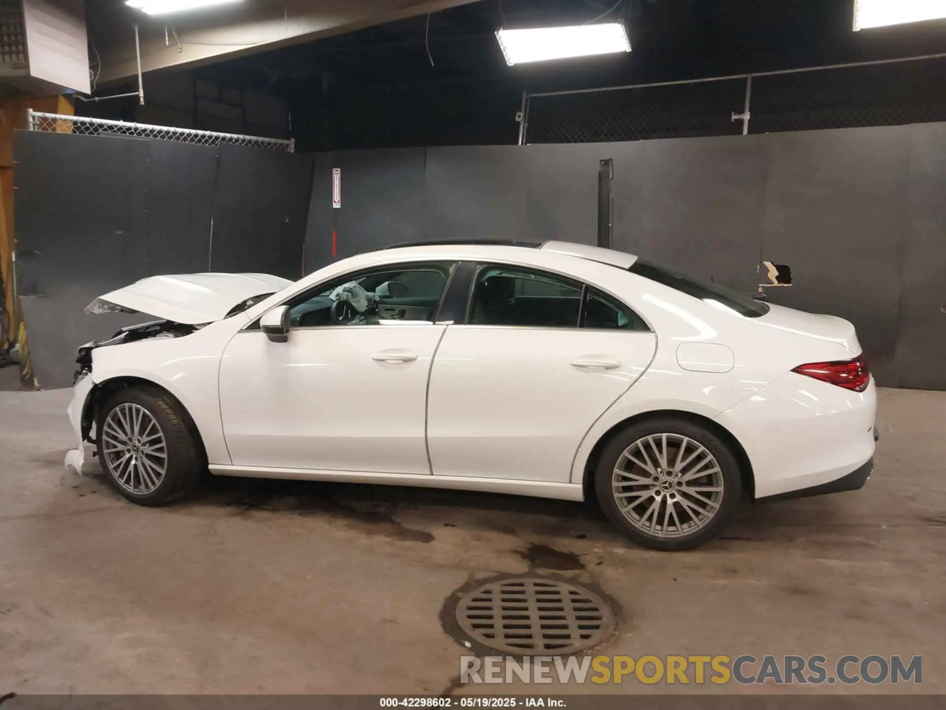 14 Photograph of a damaged car WDD5J4HB8LN077275 MERCEDES-BENZ CLA 250 2020