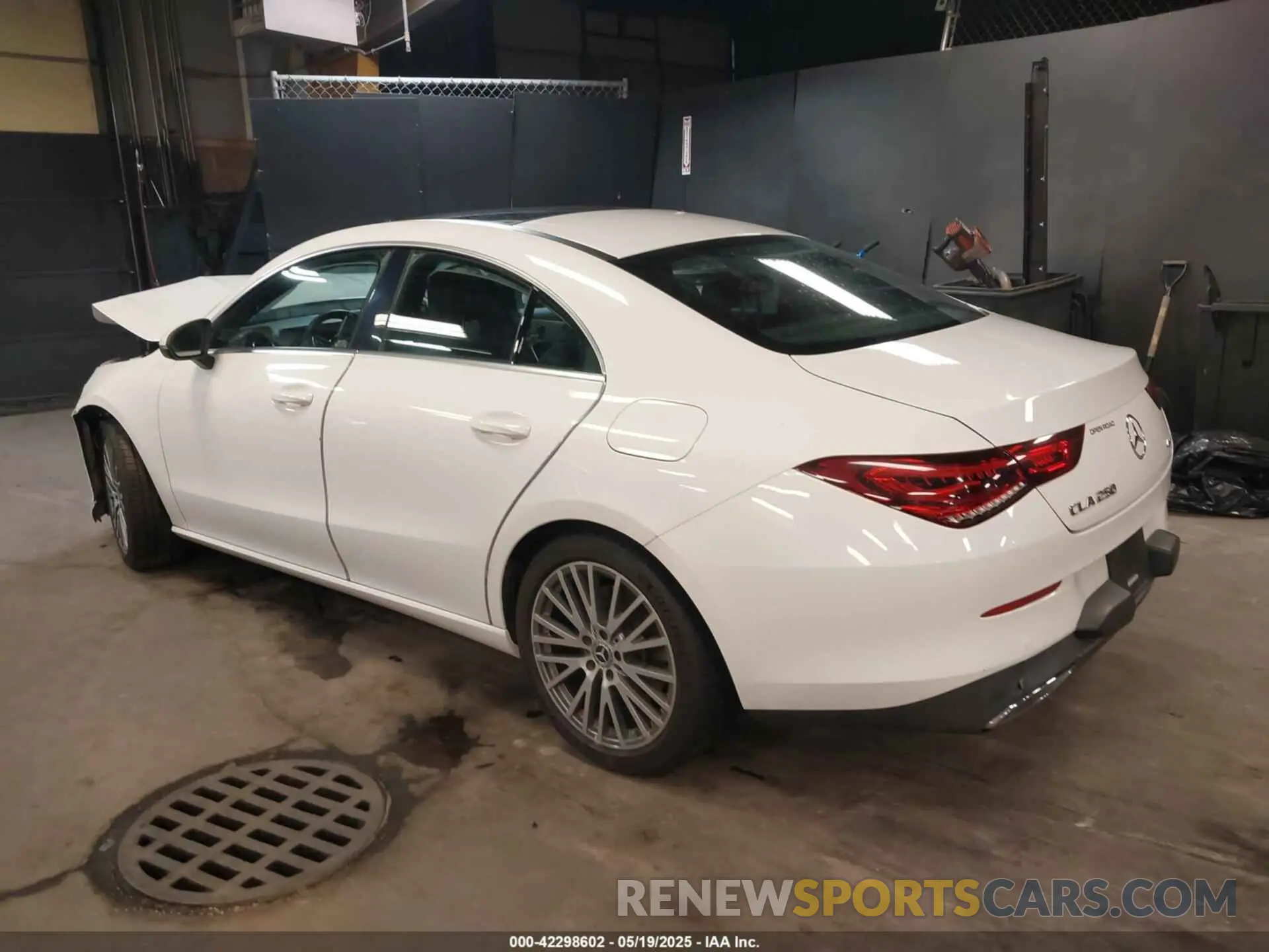 3 Photograph of a damaged car WDD5J4HB8LN077275 MERCEDES-BENZ CLA 250 2020