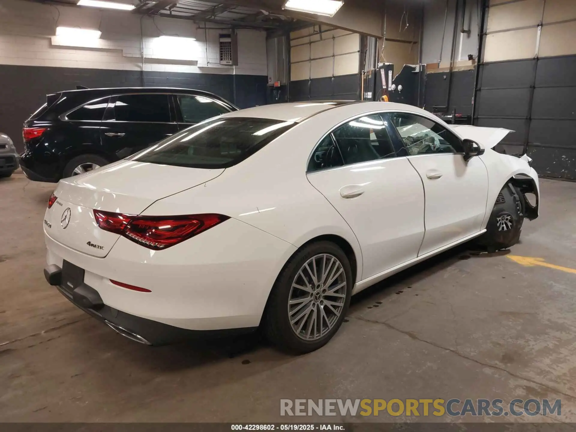 4 Photograph of a damaged car WDD5J4HB8LN077275 MERCEDES-BENZ CLA 250 2020