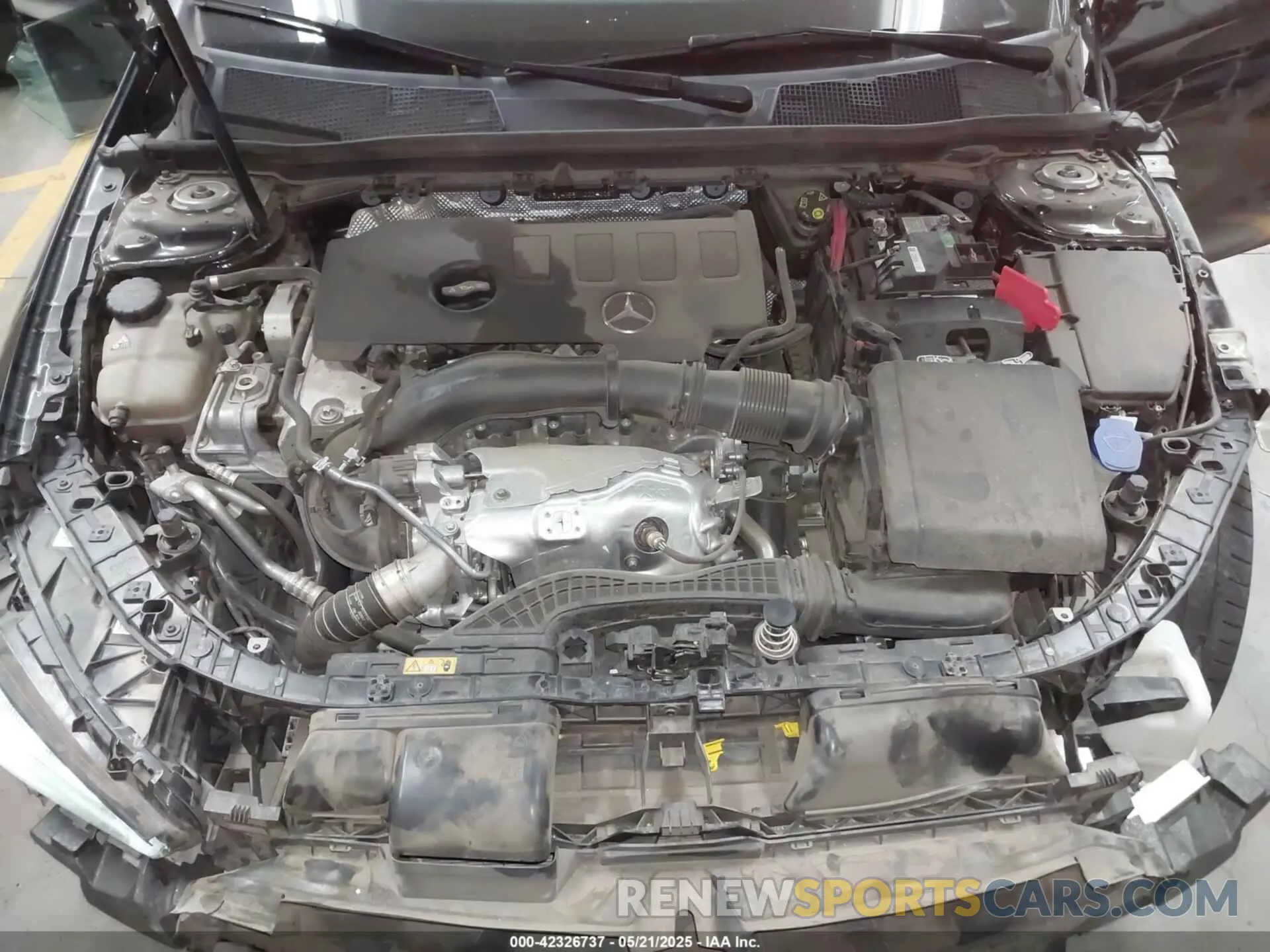 10 Photograph of a damaged car W1K5J4GB5MN222422 MERCEDES-BENZ CLA 250 2021