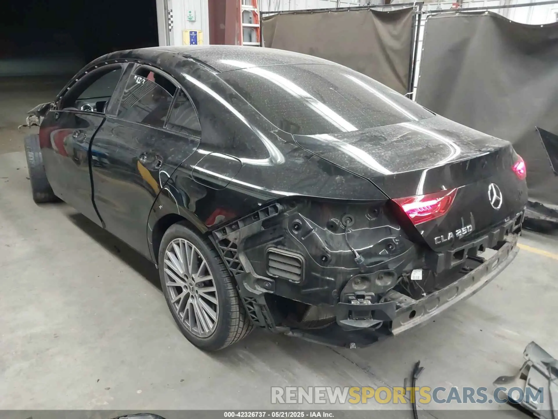 3 Photograph of a damaged car W1K5J4GB5MN222422 MERCEDES-BENZ CLA 250 2021