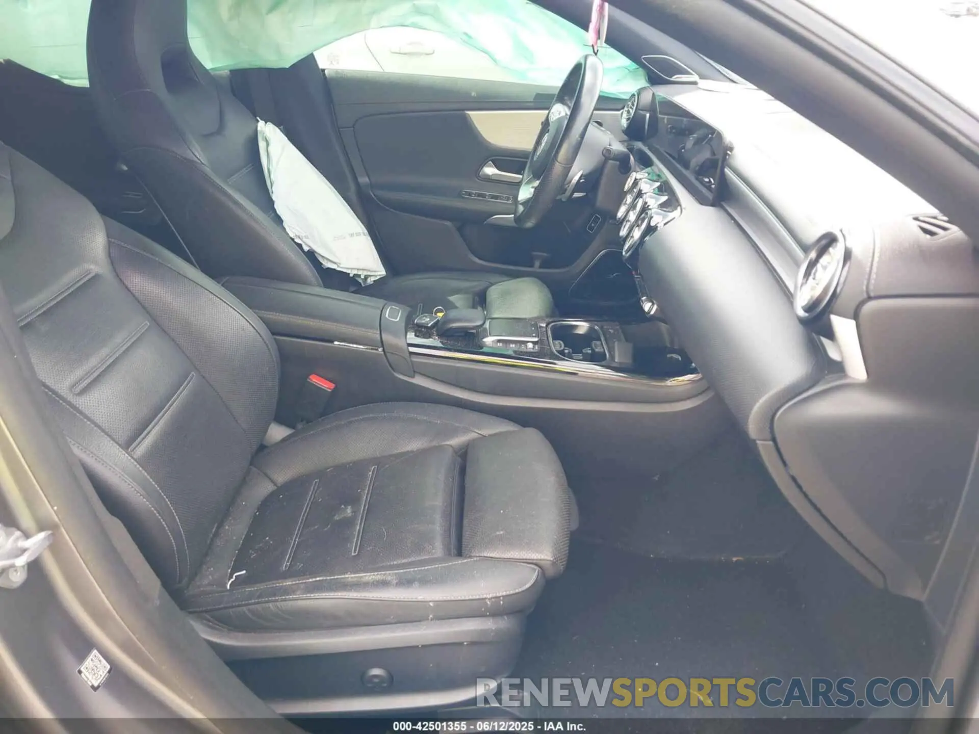 5 Photograph of a damaged car W1K5J4GB7MN155600 MERCEDES-BENZ CLA 250 2021