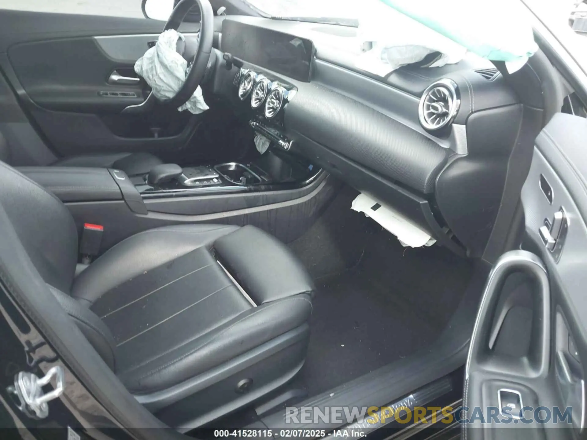 5 Photograph of a damaged car W1K5J4GB9MN160555 MERCEDES-BENZ CLA 250 2021