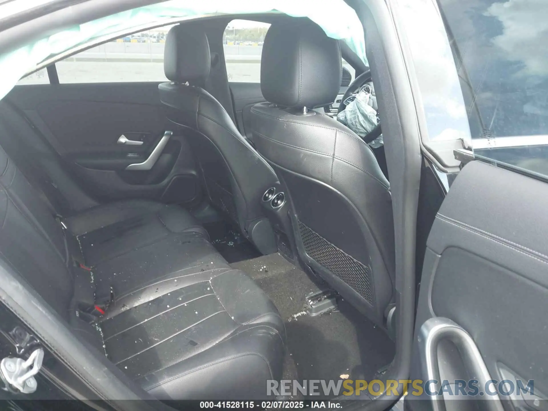 8 Photograph of a damaged car W1K5J4GB9MN160555 MERCEDES-BENZ CLA 250 2021