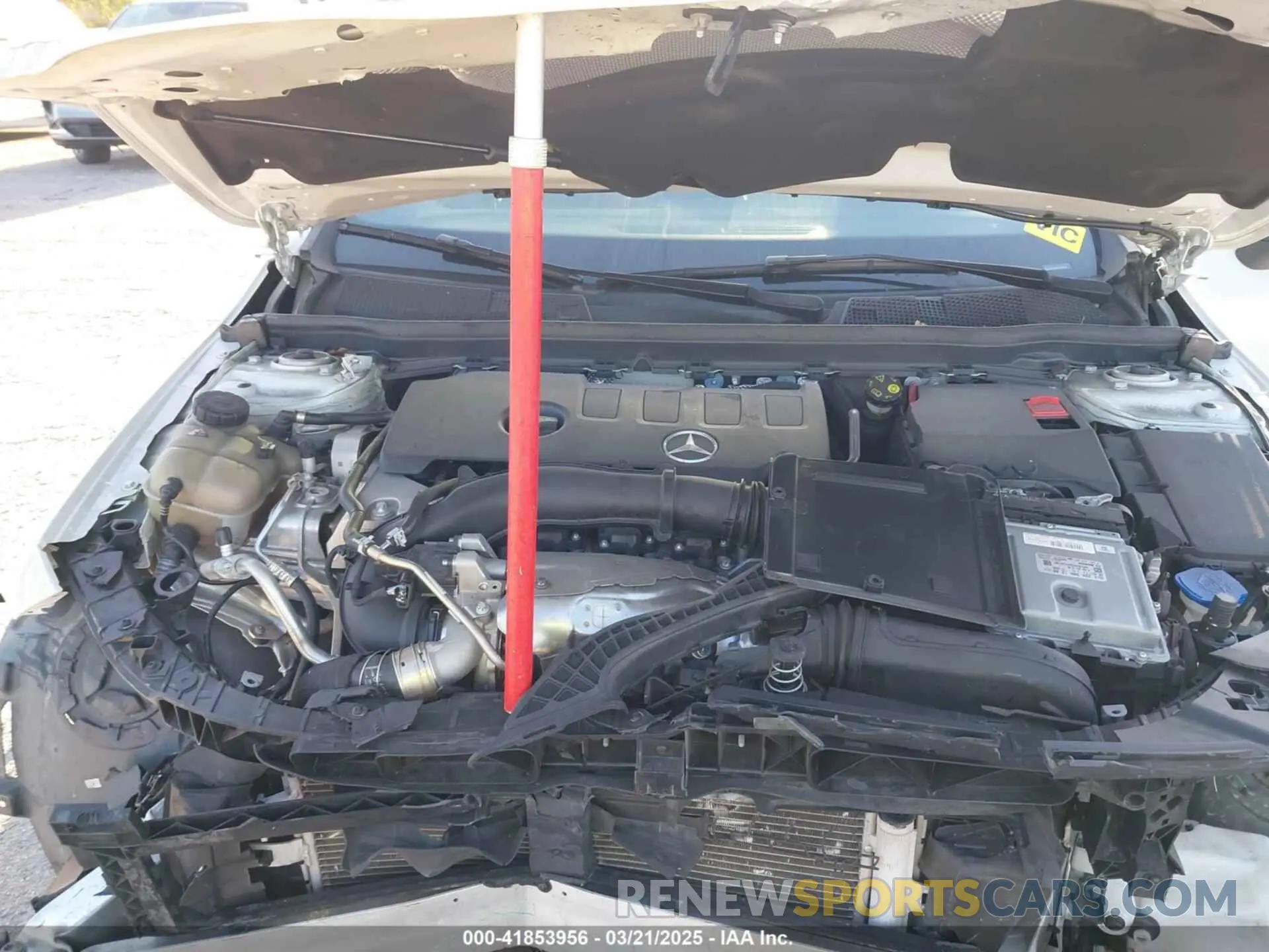 10 Photograph of a damaged car W1K5J4GB1NN313768 MERCEDES-BENZ CLA 250 COUPE 2022