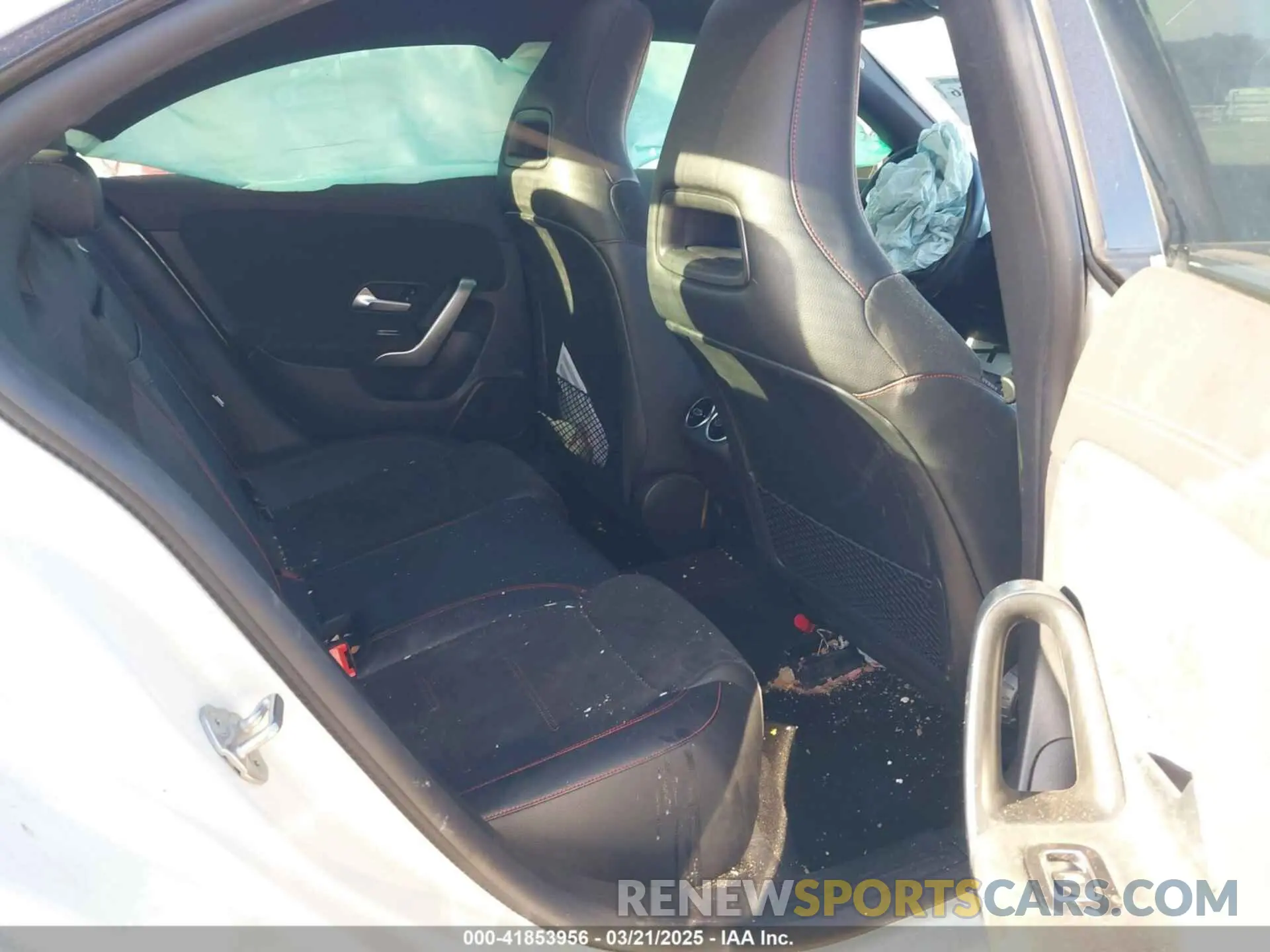 8 Photograph of a damaged car W1K5J4GB1NN313768 MERCEDES-BENZ CLA 250 COUPE 2022