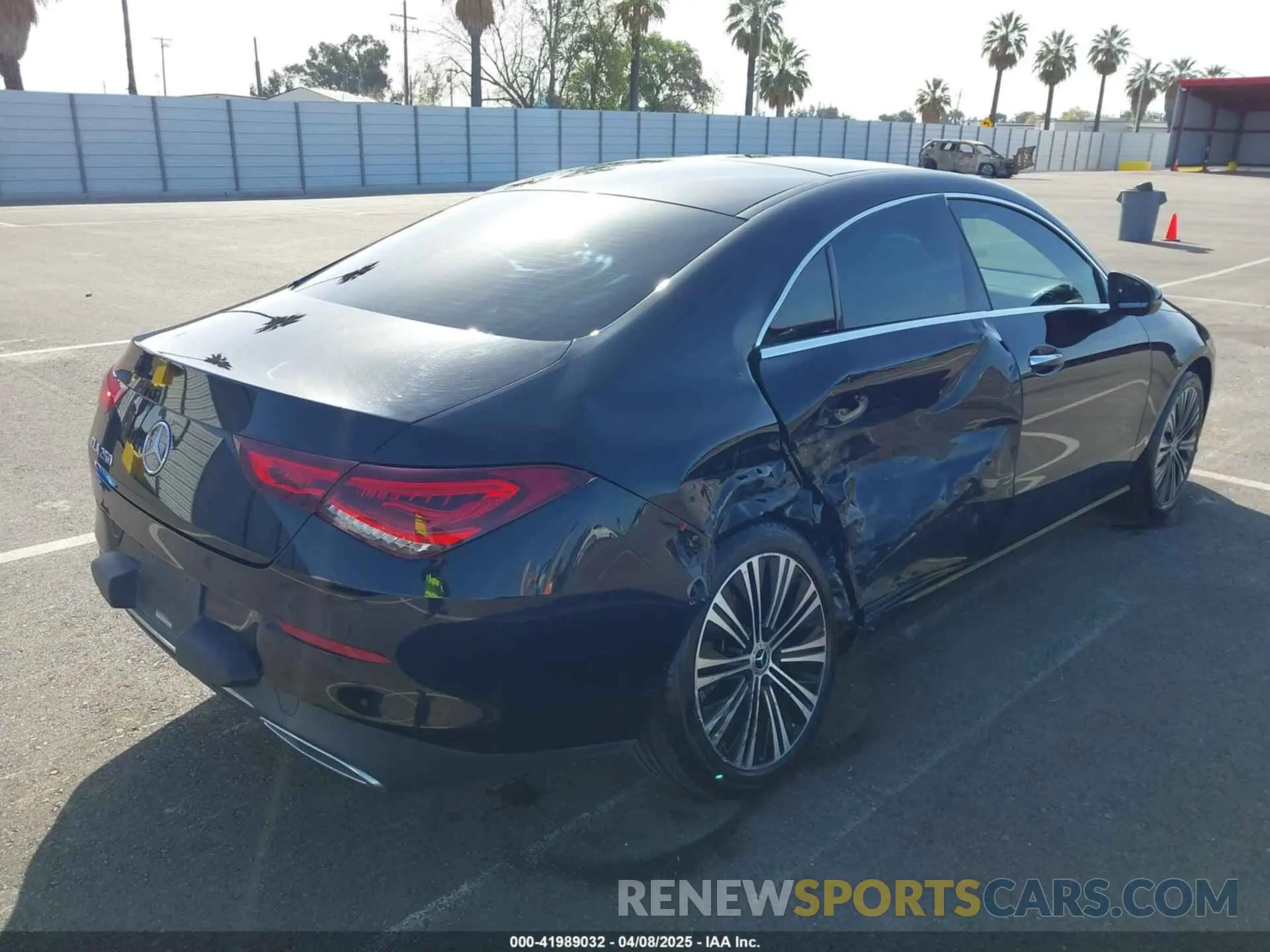 4 Photograph of a damaged car W1K5J4GB9NN250239 MERCEDES-BENZ CLA 250 COUPE 2022