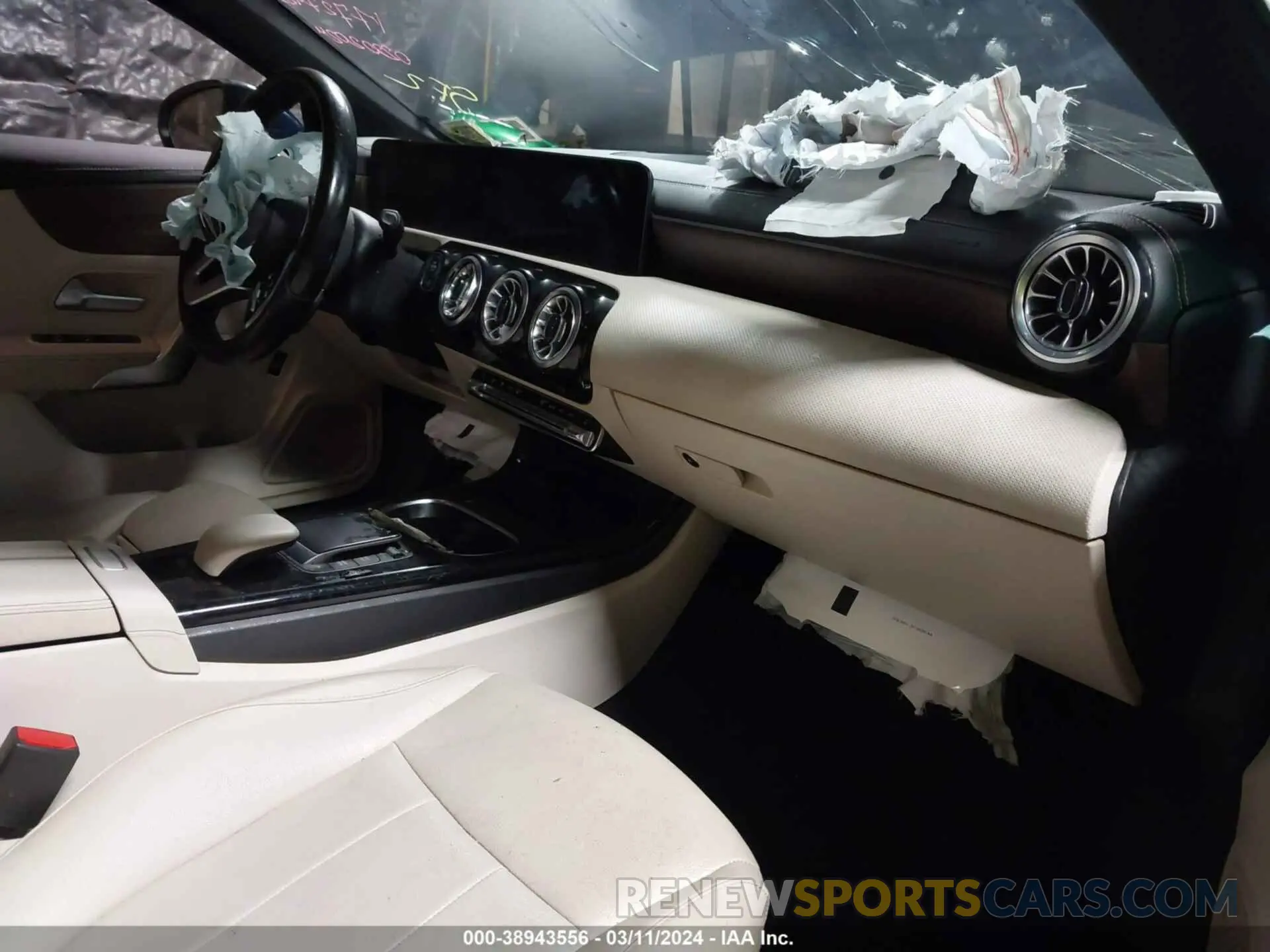 5 Photograph of a damaged car W1K5J4HB1NN298767 MERCEDES-BENZ CLA 250 COUPE 2022