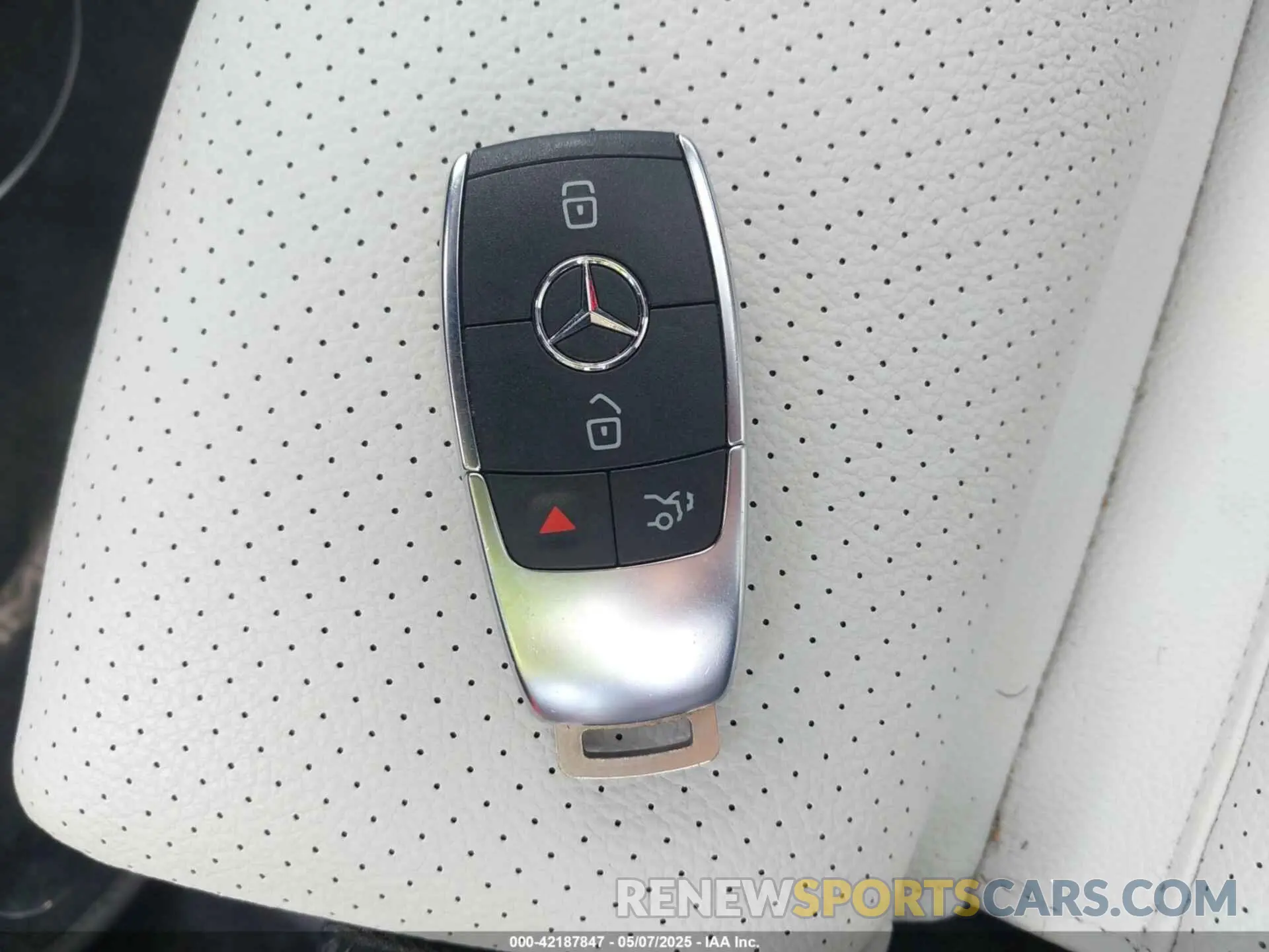 11 Photograph of a damaged car W1K5J4HB2NN286966 MERCEDES-BENZ CLA 250 COUPE 2022