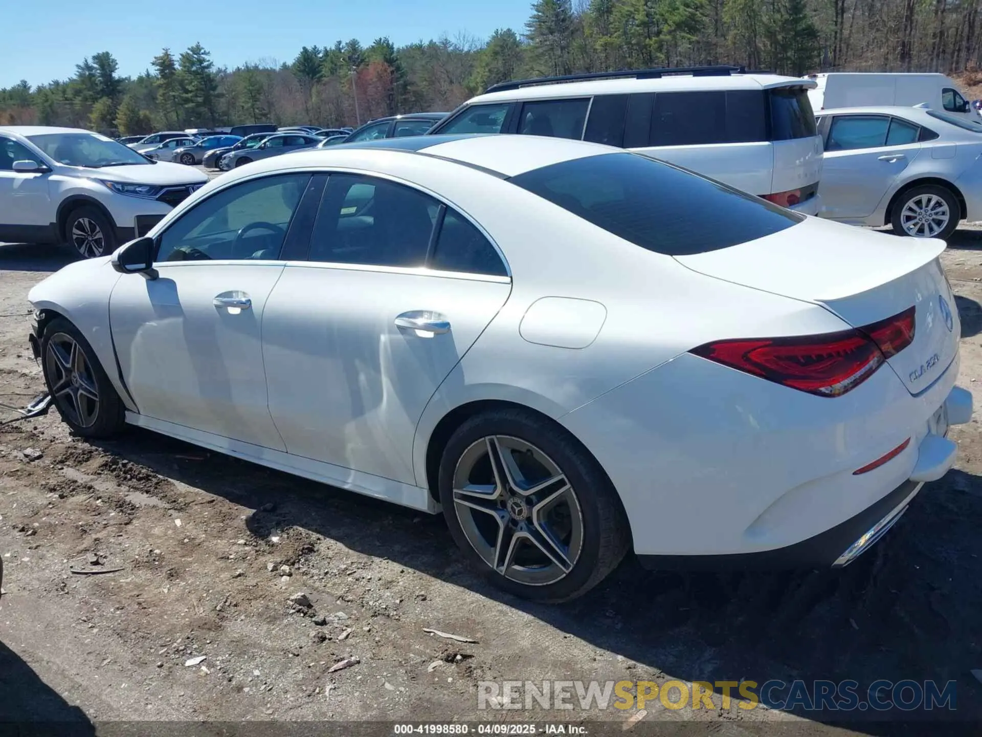 14 Photograph of a damaged car W1K5J4HB3NN250588 MERCEDES-BENZ CLA 250 COUPE 2022