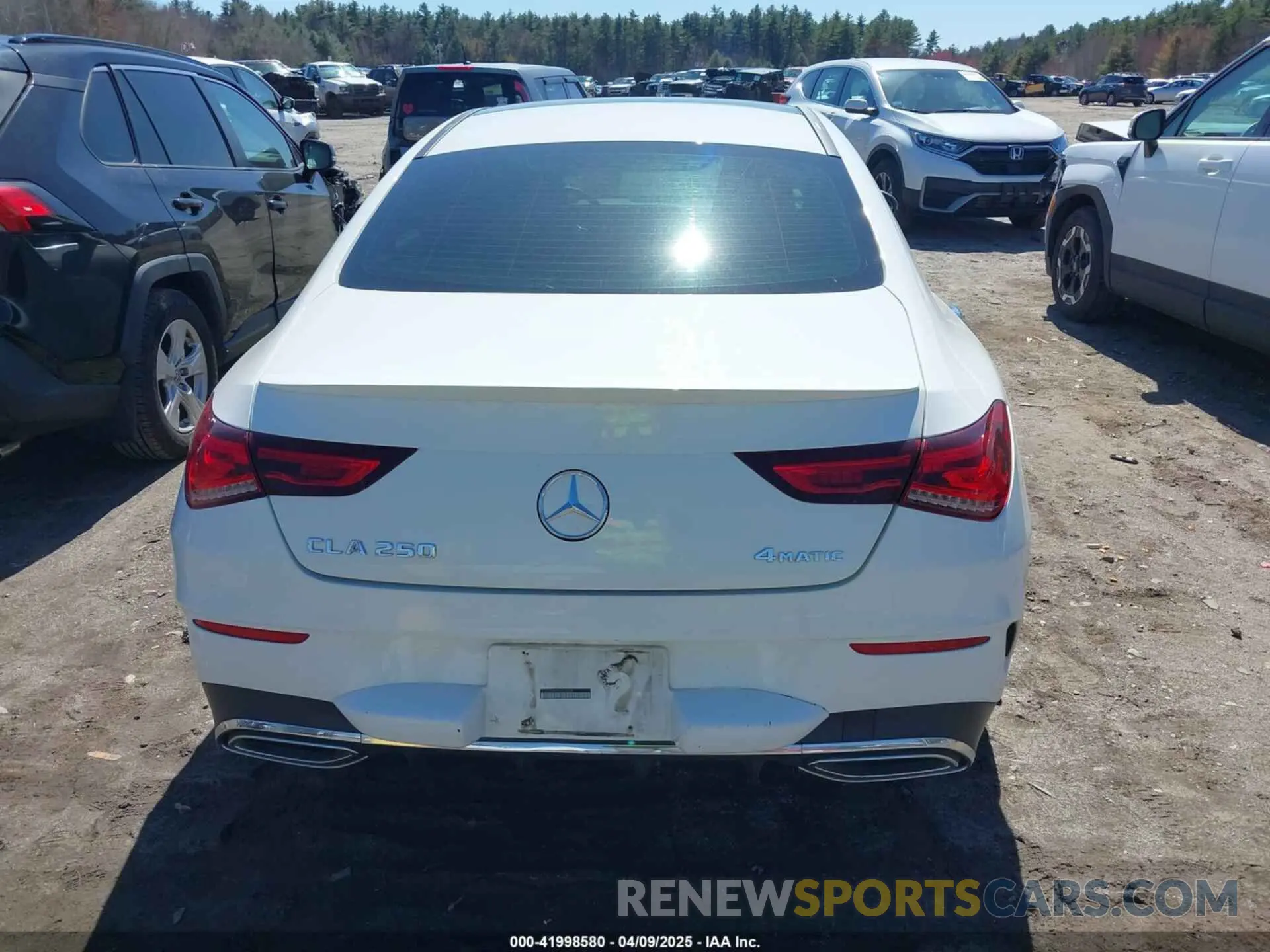 16 Photograph of a damaged car W1K5J4HB3NN250588 MERCEDES-BENZ CLA 250 COUPE 2022