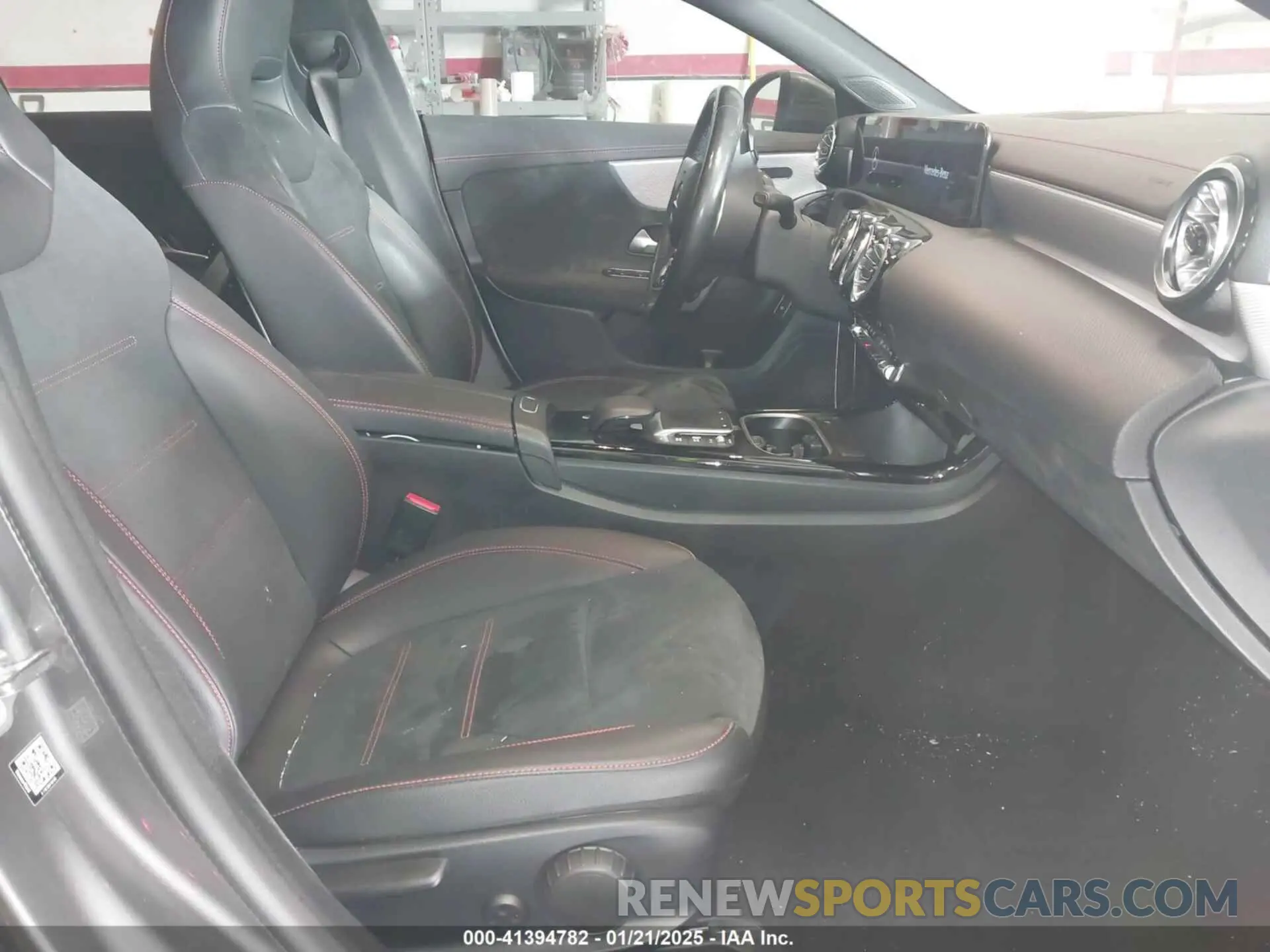 5 Photograph of a damaged car W1K5J4HB6NN293676 MERCEDES-BENZ CLA 250 COUPE 2022