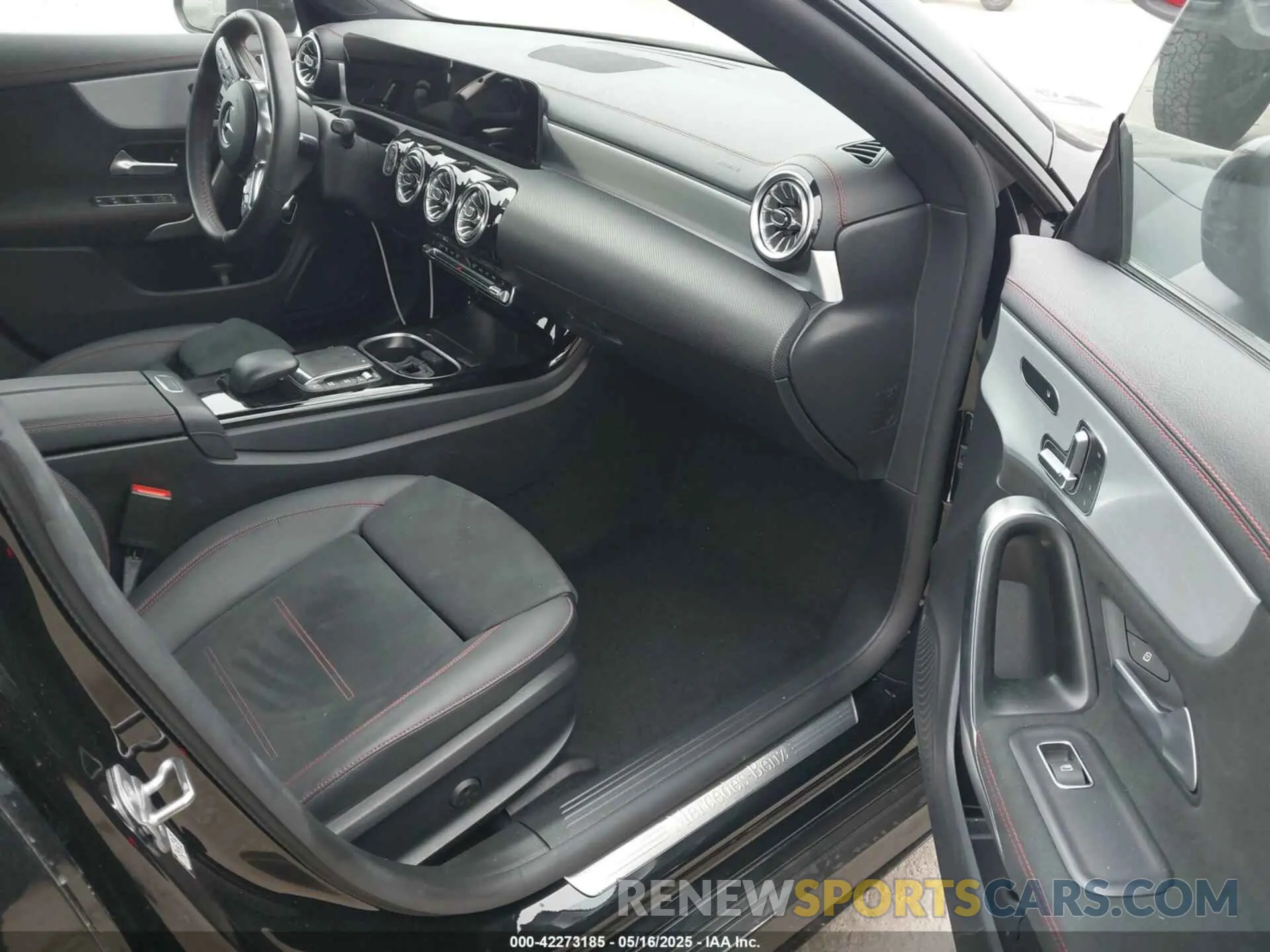 5 Photograph of a damaged car W1K5J4GBXPN383529 MERCEDES-BENZ CLA 250 COUPE 2023