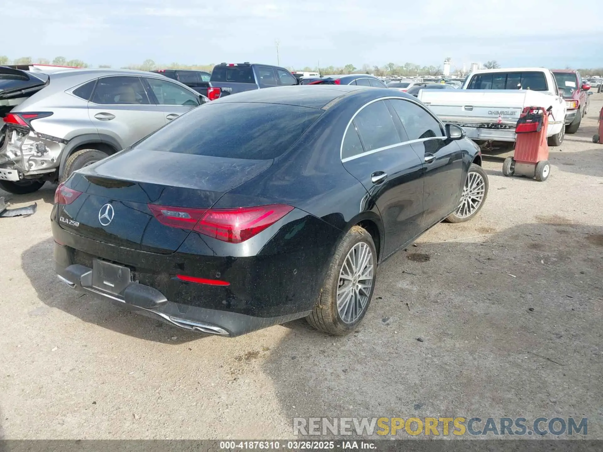 4 Photograph of a damaged car W1K5J4GB0RN452702 MERCEDES-BENZ CLA 250 COUPE 2024