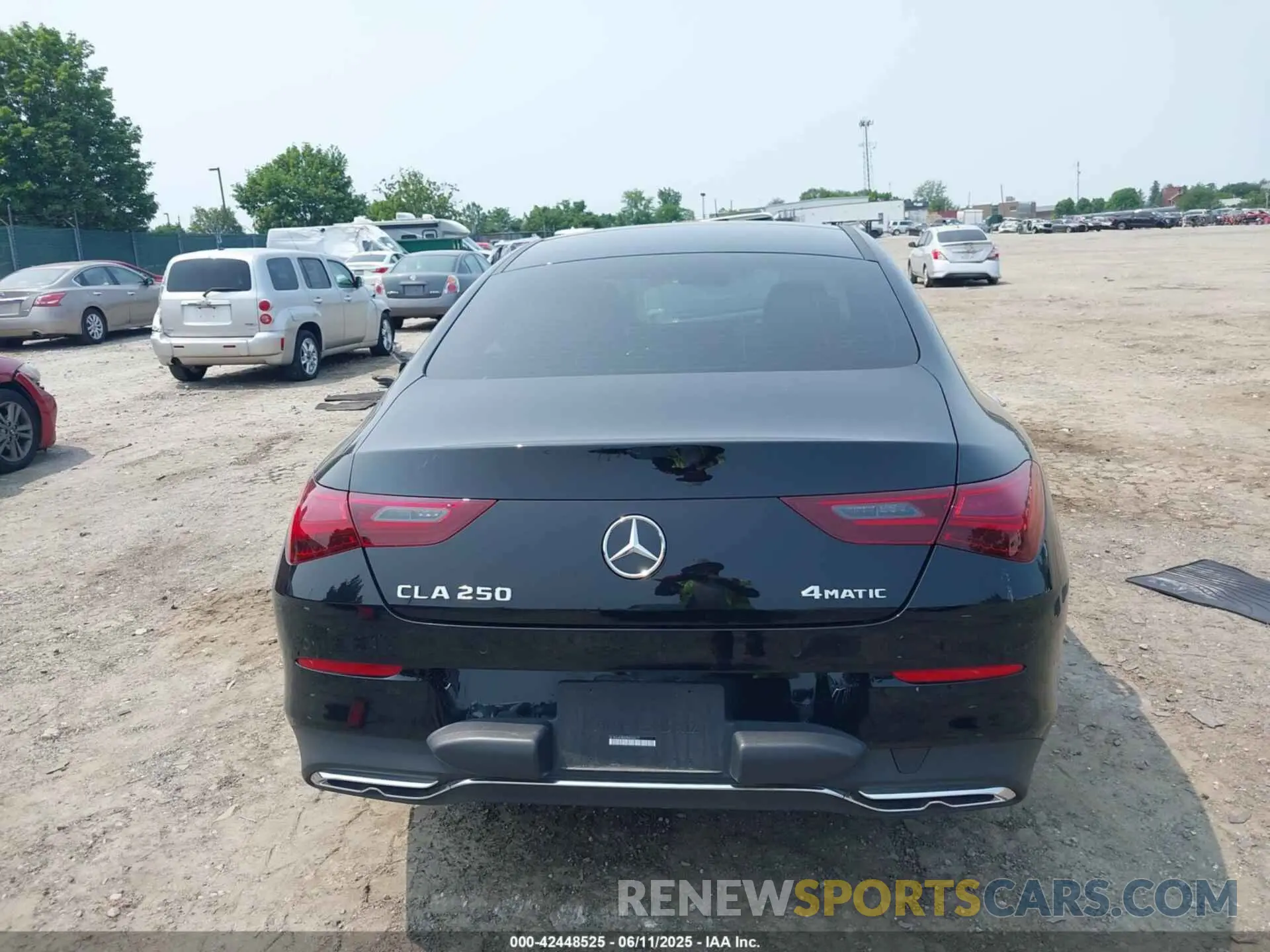 17 Photograph of a damaged car W1K5J4HB4RN456217 MERCEDES-BENZ CLA 250 COUPE 2024