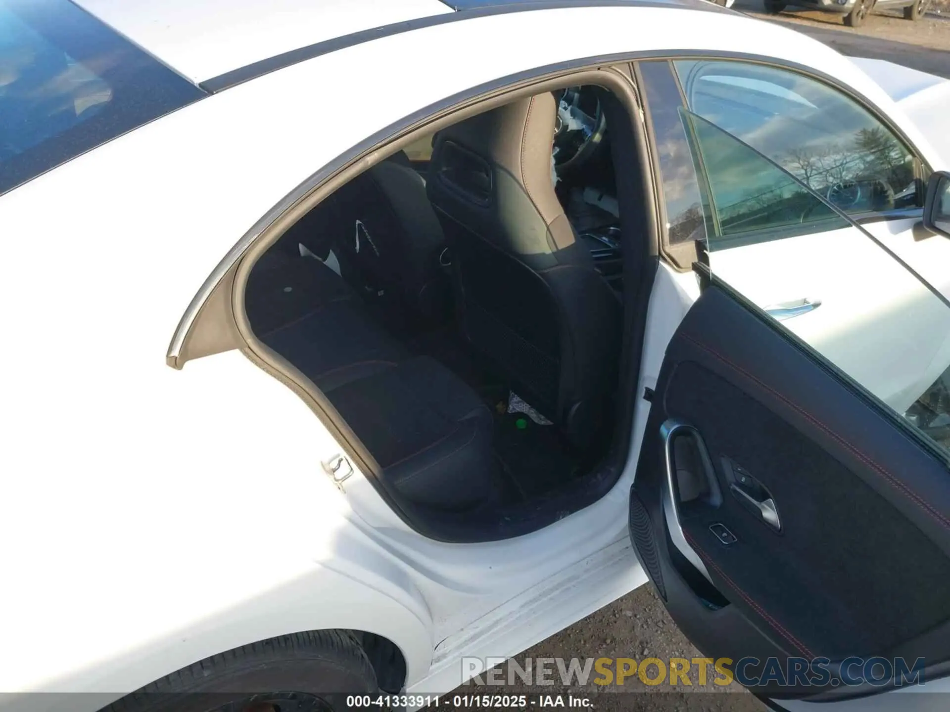 8 Photograph of a damaged car W1K5J4HB7RN450668 MERCEDES-BENZ CLA 250 COUPE 2024