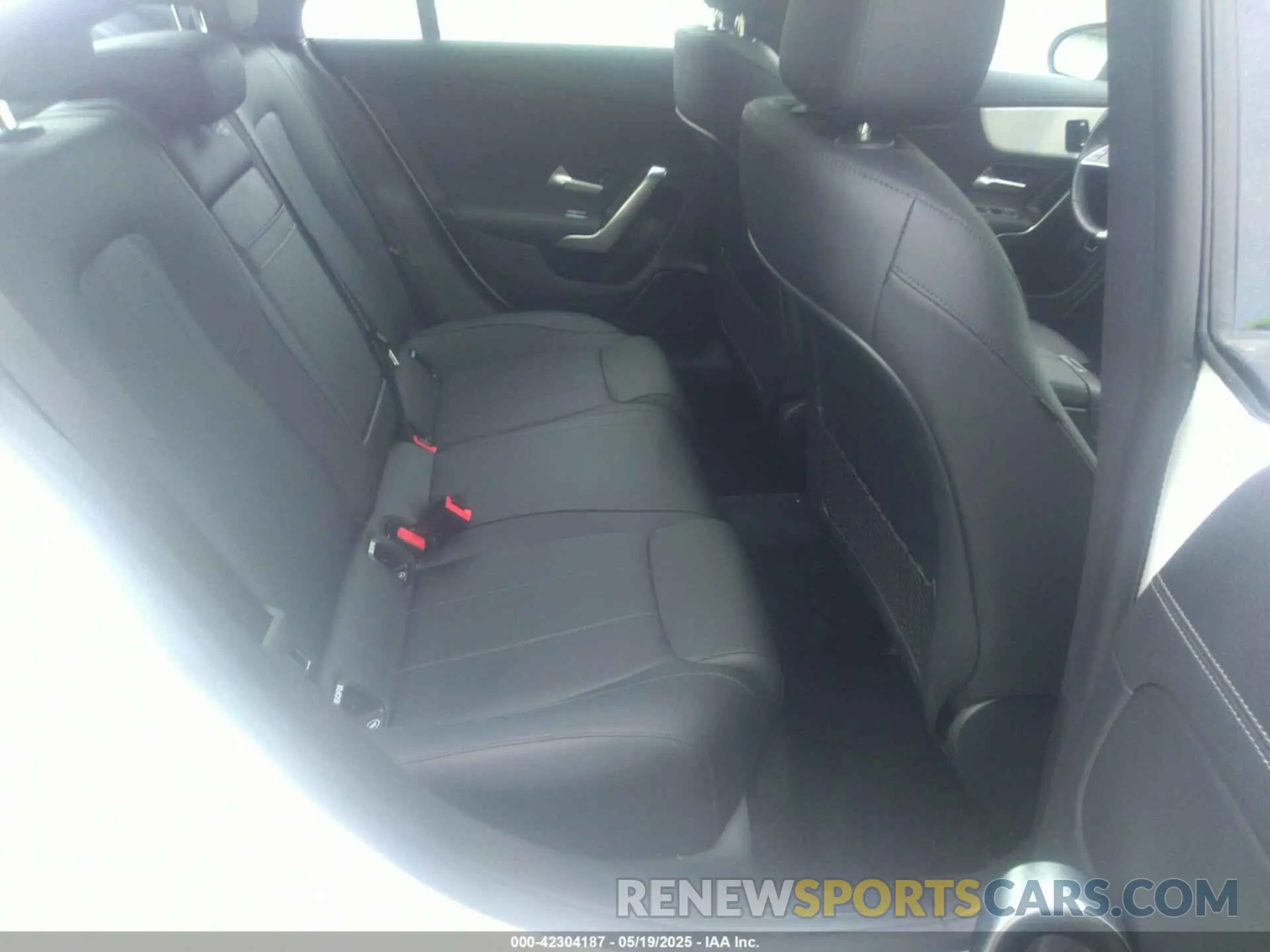 8 Photograph of a damaged car W1K5J4GB0SN522298 MERCEDES-BENZ CLA 250 COUPE 2025