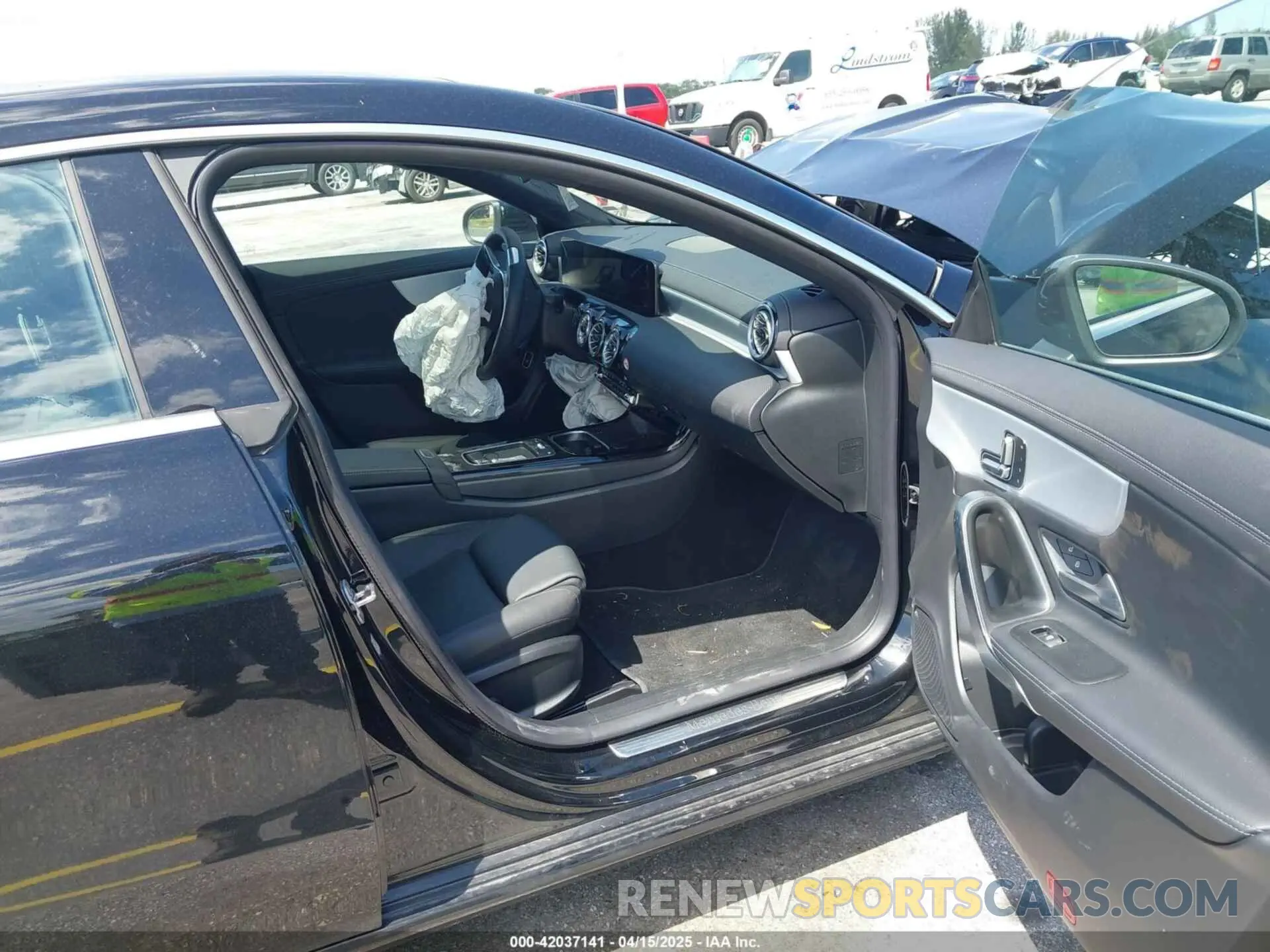 5 Photograph of a damaged car W1K5J4GB2SN527499 MERCEDES-BENZ CLA 250 COUPE 2025