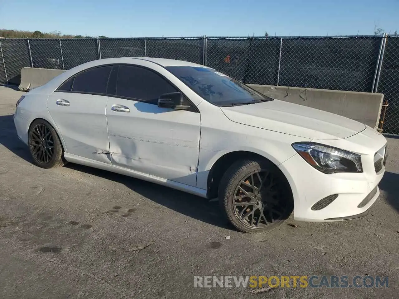 4 Photograph of a damaged car WDDSJ4EB1KN723746 MERCEDES-BENZ CLA-CLASS 2019