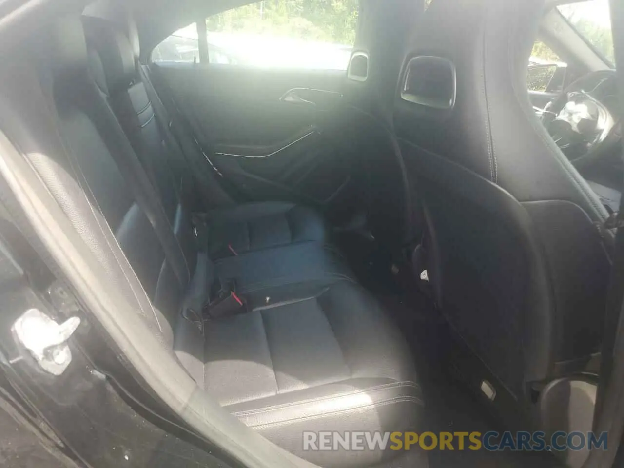 10 Photograph of a damaged car WDDSJ4EB1KN724637 MERCEDES-BENZ CLA-CLASS 2019