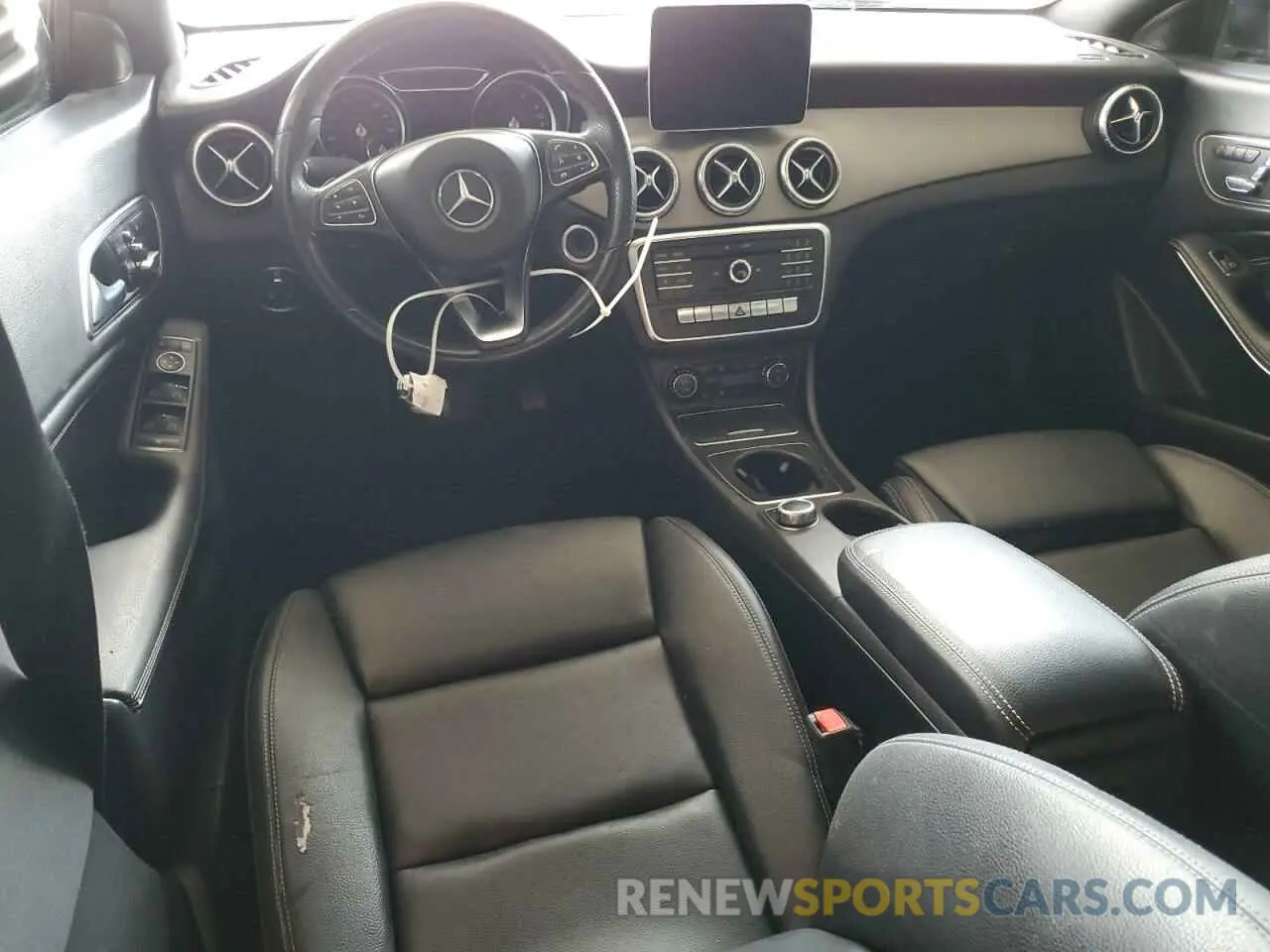 8 Photograph of a damaged car WDDSJ4EB2KN698940 MERCEDES-BENZ CLA-CLASS 2019