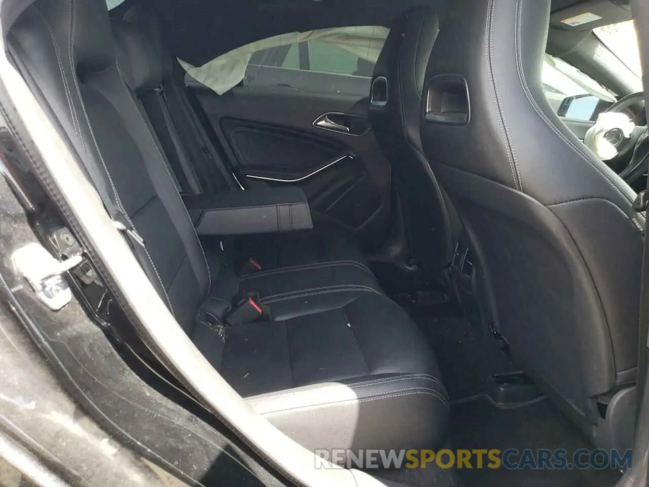 10 Photograph of a damaged car WDDSJ4EB2KN739180 MERCEDES-BENZ CLA-CLASS 2019