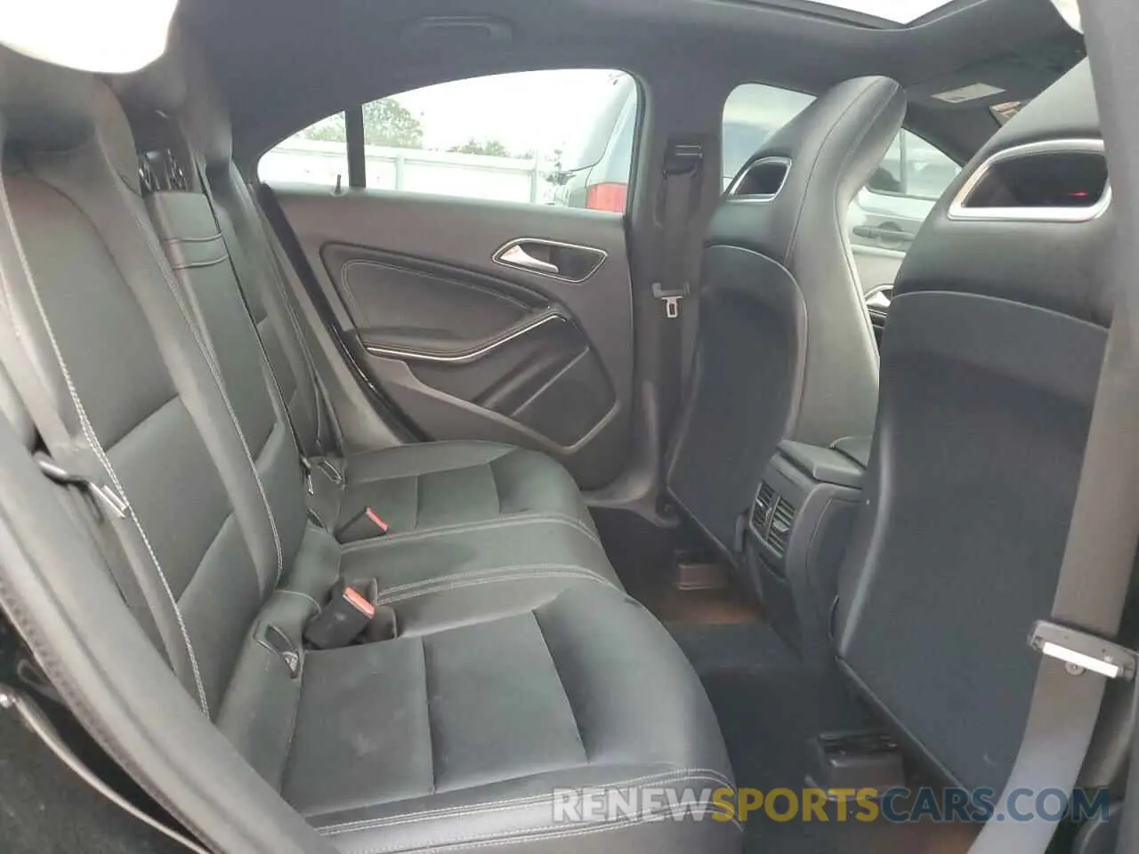 10 Photograph of a damaged car WDDSJ4EB3KN751225 MERCEDES-BENZ CLA-CLASS 2019