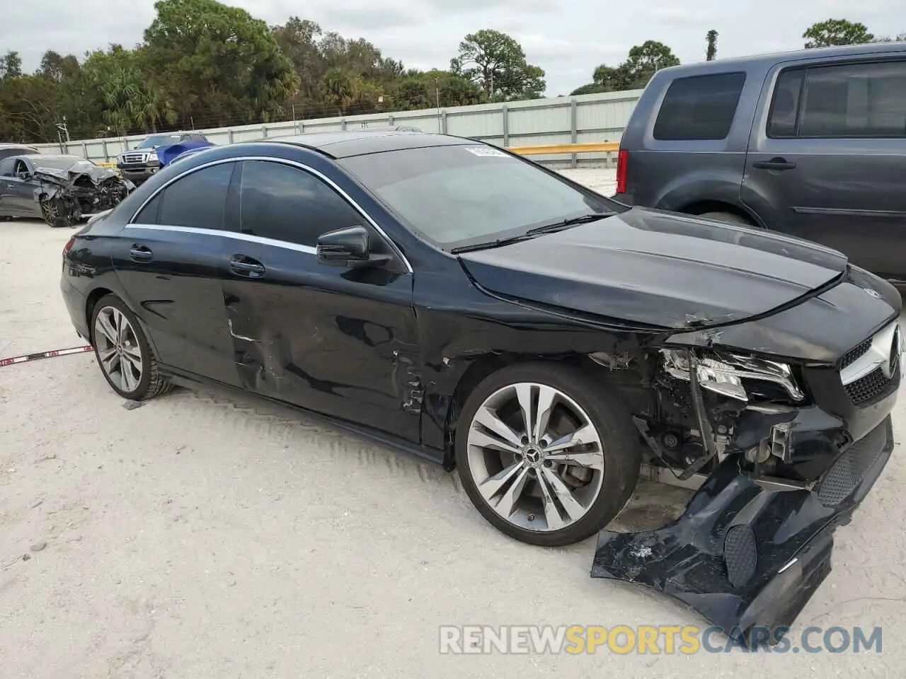 4 Photograph of a damaged car WDDSJ4EB3KN751225 MERCEDES-BENZ CLA-CLASS 2019