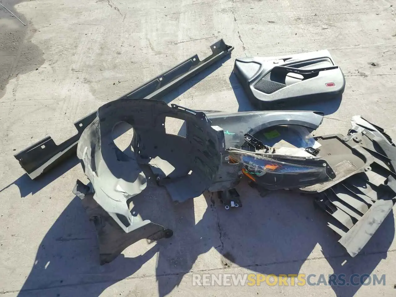 12 Photograph of a damaged car WDDSJ4EB5KN738752 MERCEDES-BENZ CLA-CLASS 2019