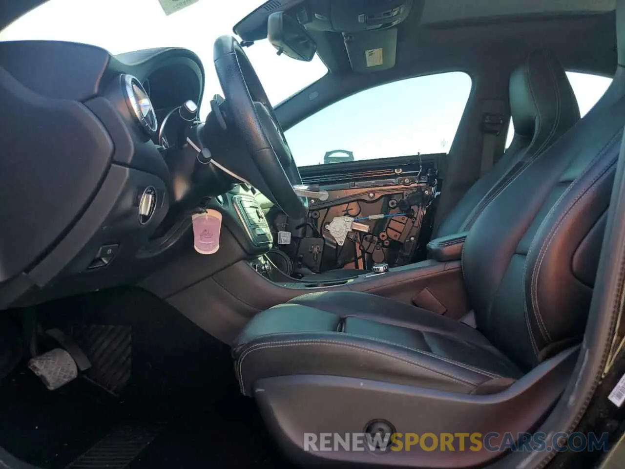 7 Photograph of a damaged car WDDSJ4EB5KN738752 MERCEDES-BENZ CLA-CLASS 2019