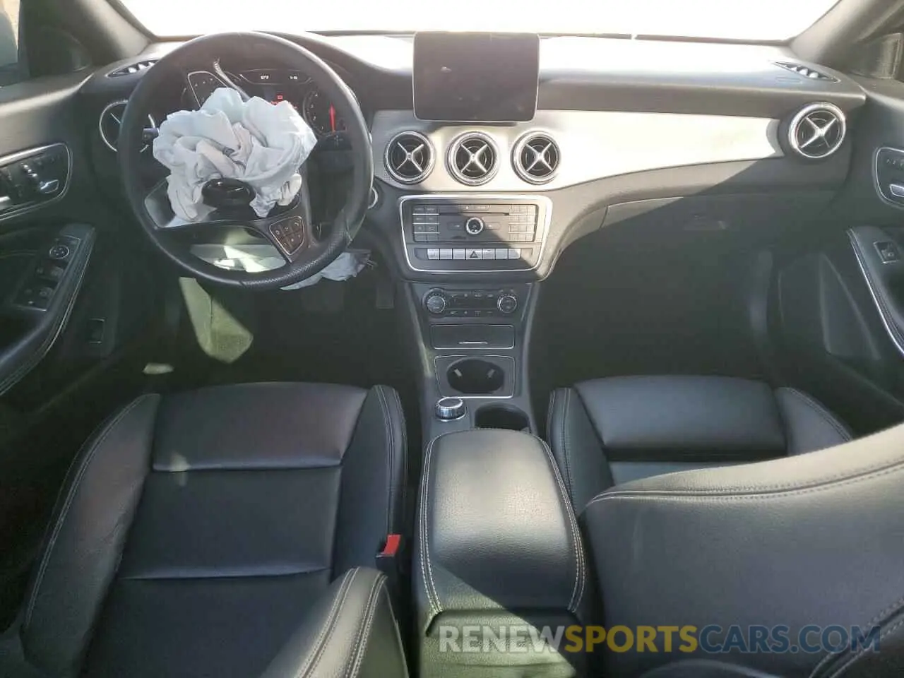 8 Photograph of a damaged car WDDSJ4EB5KN757849 MERCEDES-BENZ CLA-CLASS 2019