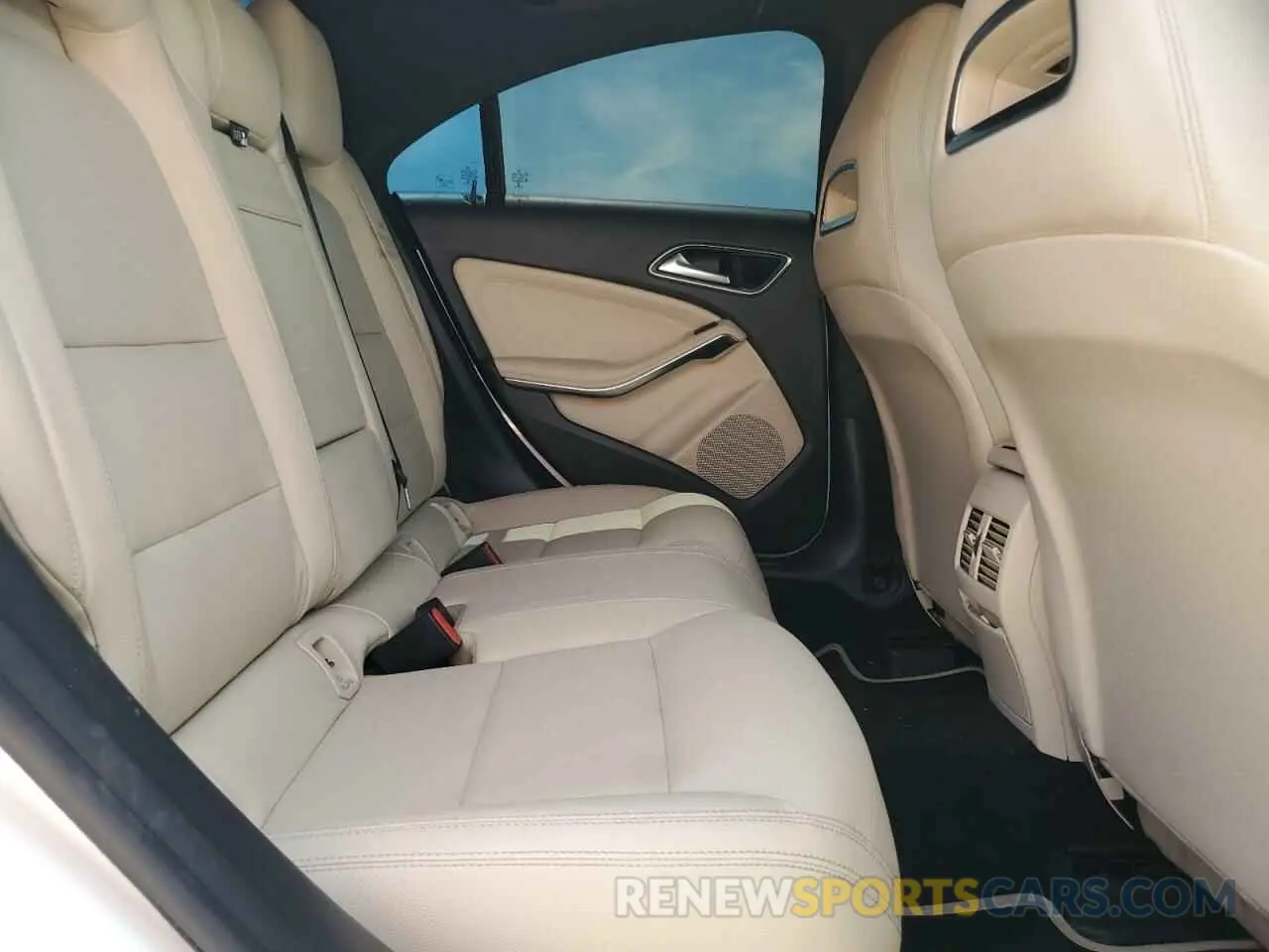 10 Photograph of a damaged car WDDSJ4EB6KN721166 MERCEDES-BENZ CLA-CLASS 2019