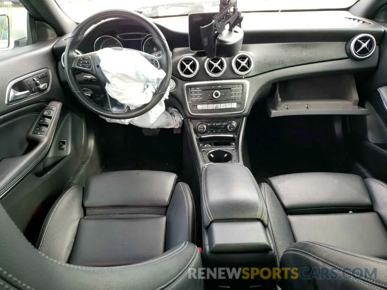 8 Photograph of a damaged car WDDSJ4EB6KN744429 MERCEDES-BENZ CLA-CLASS 2019