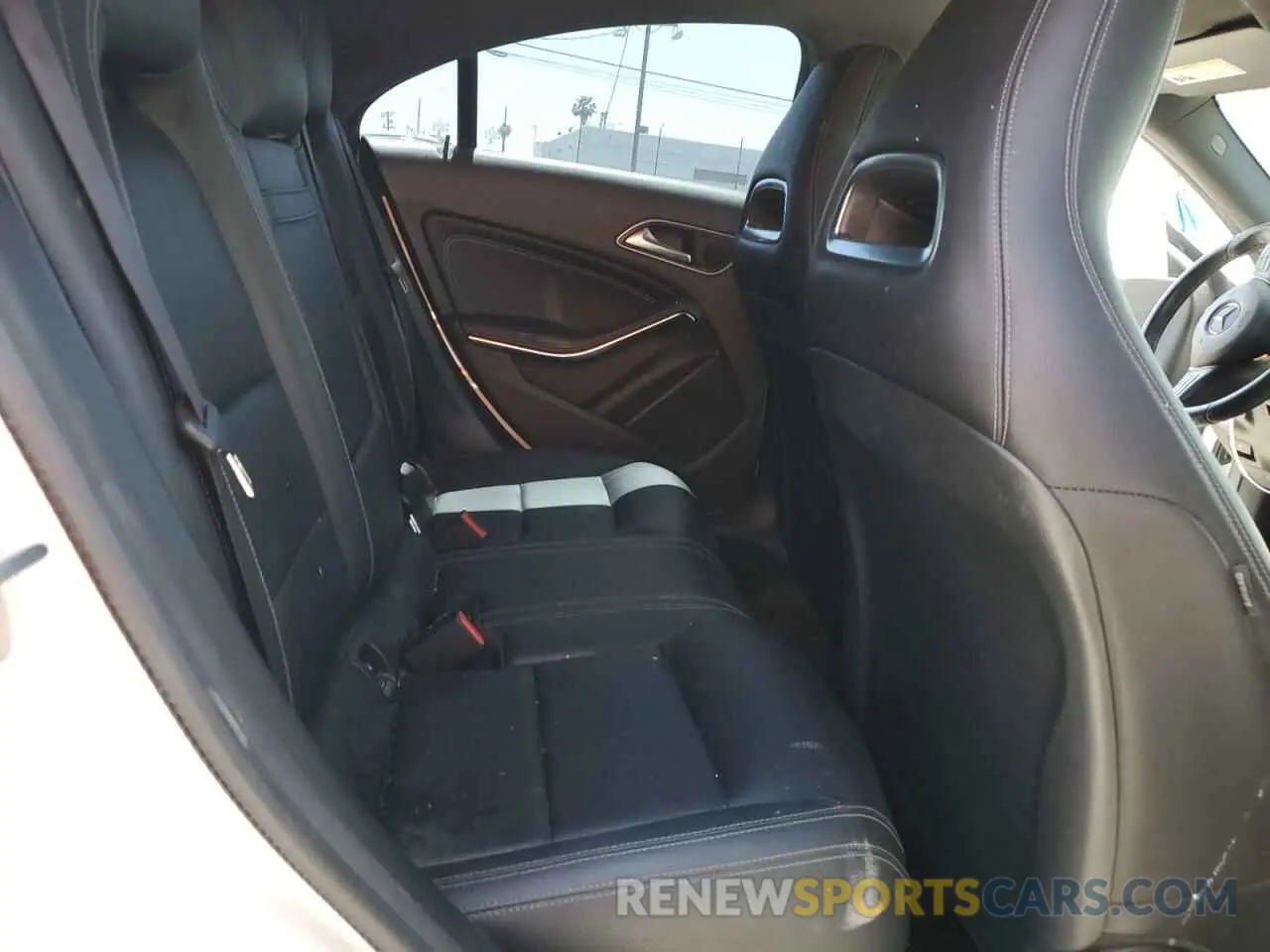10 Photograph of a damaged car WDDSJ4EB7KN707972 MERCEDES-BENZ CLA-CLASS 2019